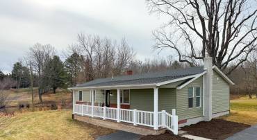 501 HOWARDSVILLE TPKE, STUARTS DRAFT, Virginia 24477, 4 Bedrooms Bedrooms, ,2 BathroomsBathrooms,Residential,501 HOWARDSVILLE TPKE,672528 MLS # 672528