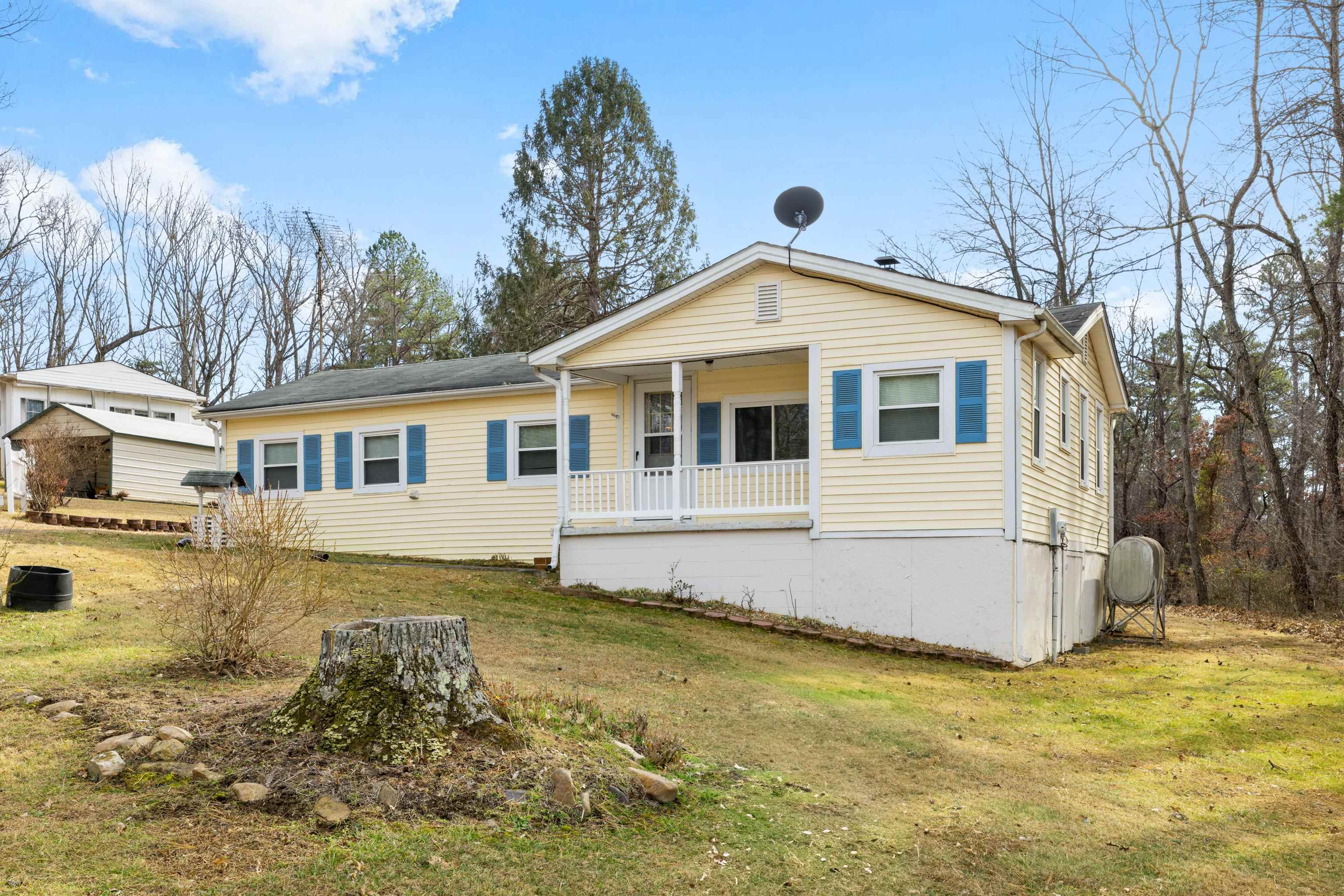 77 HIDDEN ACRES TRL, WAYNESBORO, Virginia 22980, 3 Bedrooms Bedrooms, ,1 BathroomBathrooms,Residential,77 HIDDEN ACRES TRL,672529 MLS # 672529