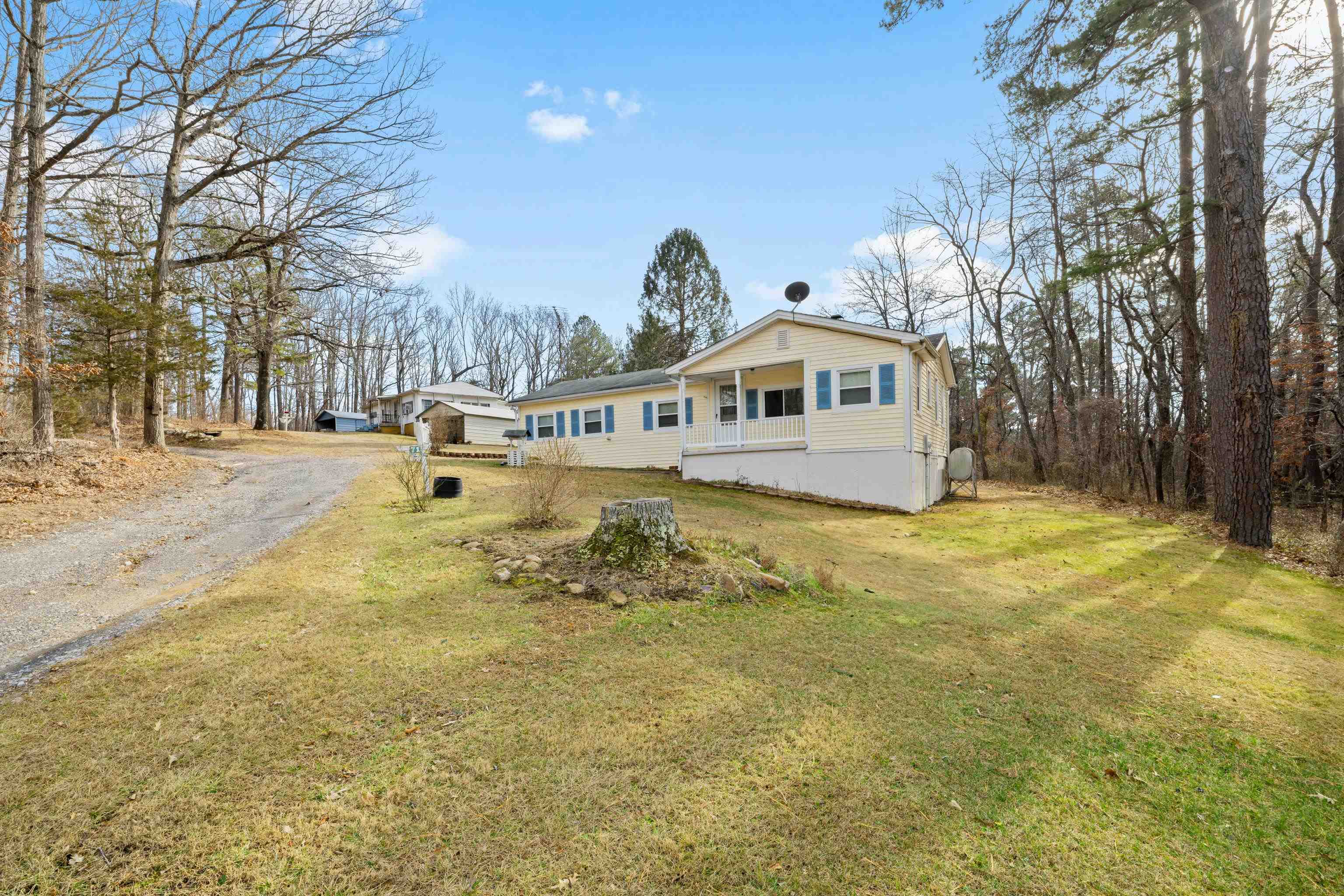 77 HIDDEN ACRES TRL, WAYNESBORO, Virginia 22980, 3 Bedrooms Bedrooms, ,1 BathroomBathrooms,Residential,77 HIDDEN ACRES TRL,672529 MLS # 672529