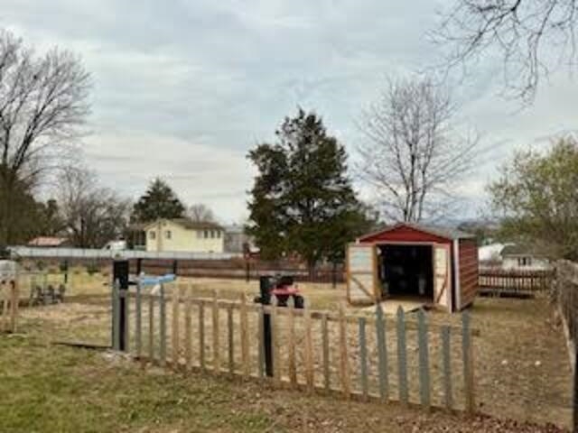 124 S LINVILLE AVE, BROADWAY, Virginia 22815, 3 Bedrooms Bedrooms, ,2 BathroomsBathrooms,Residential,124 S LINVILLE AVE,672530 MLS # 672530