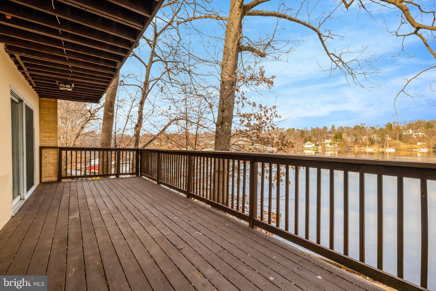 6220 LAKEVIEW DR, FALLS CHURCH, Virginia 22041, 5 Bedrooms Bedrooms, ,3 BathroomsBathrooms,Residential,For sale,6220 LAKEVIEW DR,VAFX2280594 MLS # VAFX2280594