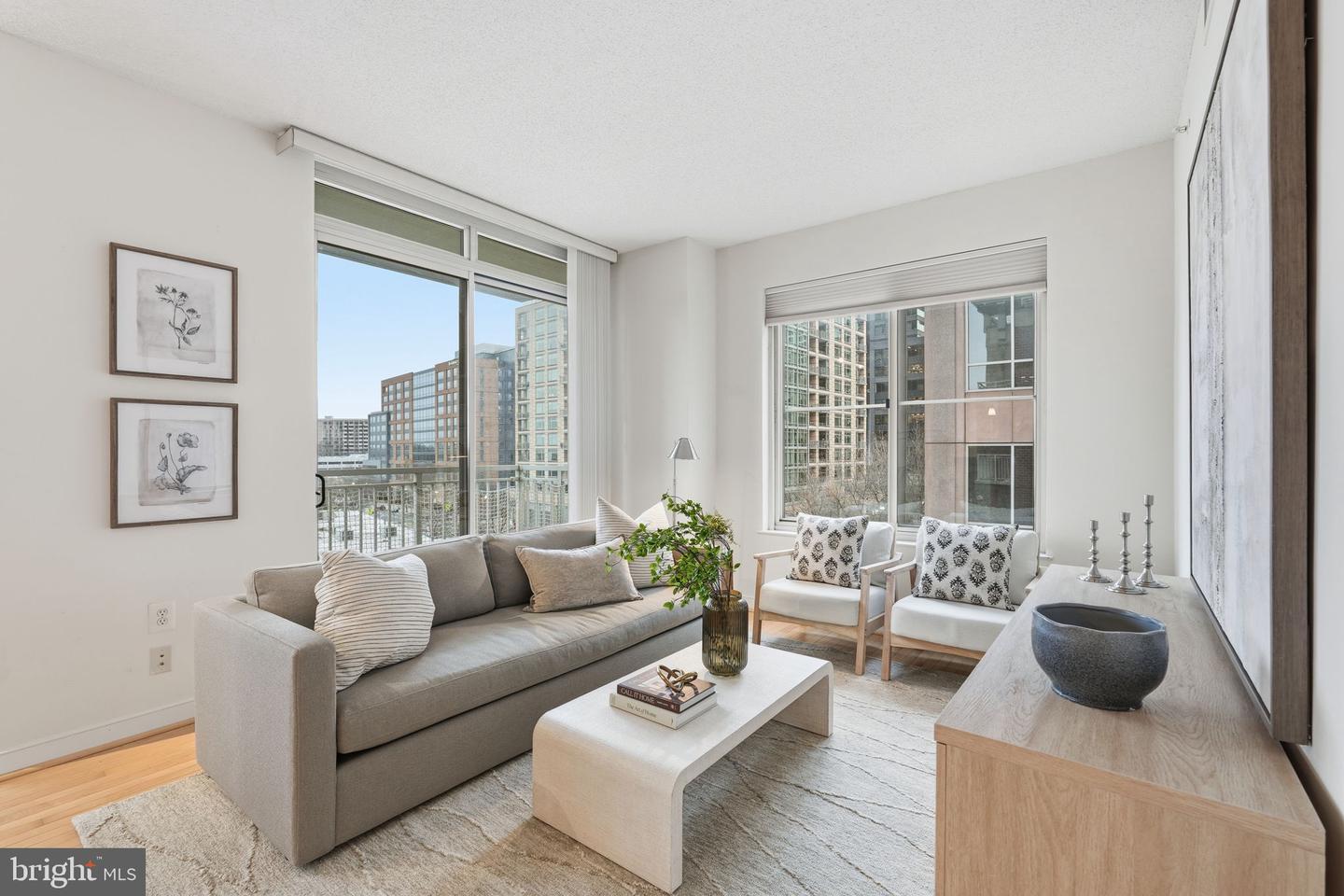 820 N POLLARD ST #504, ARLINGTON, Virginia 22203, 2 Bedrooms Bedrooms, ,2 BathroomsBathrooms,Residential,For sale,820 N POLLARD ST #504,VAAR2066500 MLS # VAAR2066500