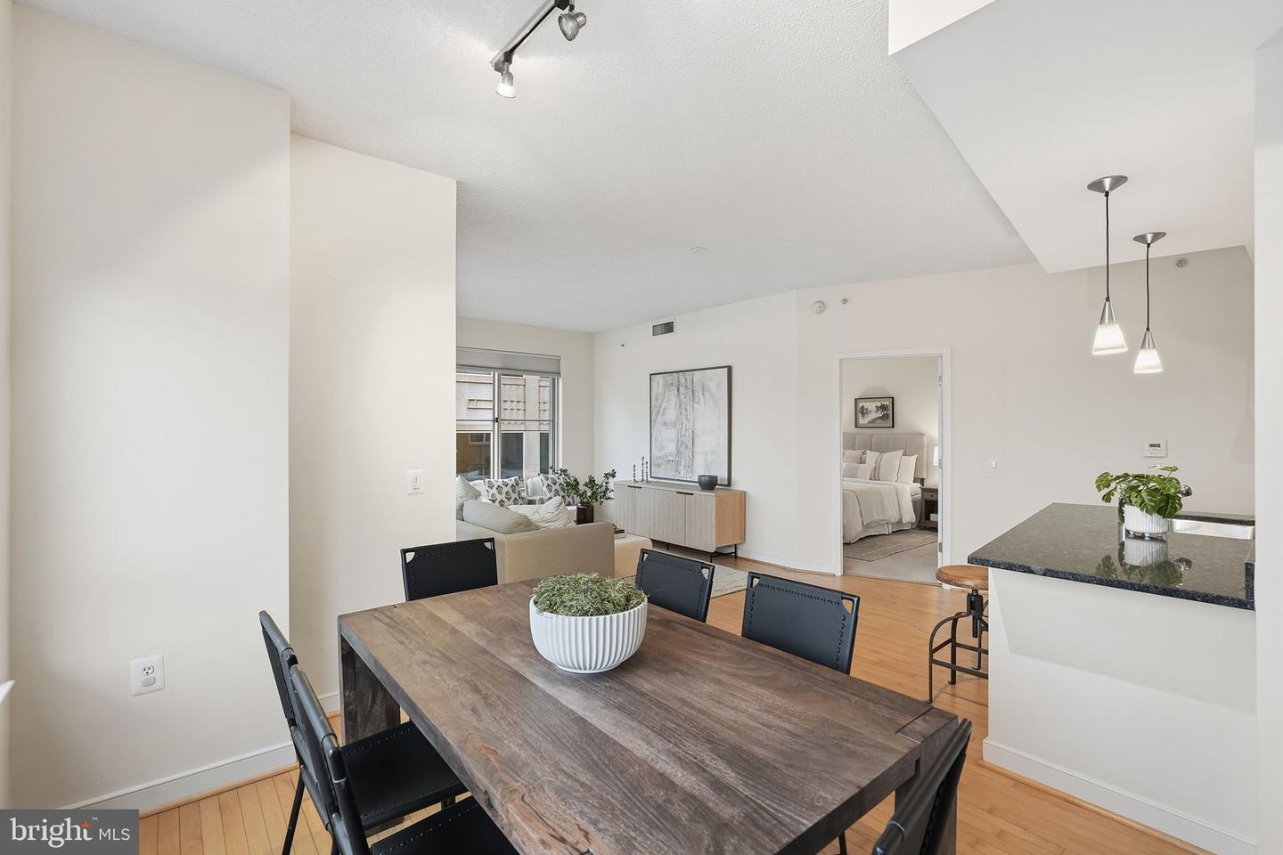 820 N POLLARD ST #504, ARLINGTON, Virginia 22203, 2 Bedrooms Bedrooms, ,2 BathroomsBathrooms,Residential,For sale,820 N POLLARD ST #504,VAAR2066500 MLS # VAAR2066500