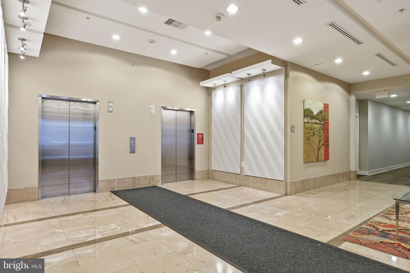 820 N POLLARD ST #504, ARLINGTON, Virginia 22203, 2 Bedrooms Bedrooms, ,2 BathroomsBathrooms,Residential,For sale,820 N POLLARD ST #504,VAAR2066500 MLS # VAAR2066500