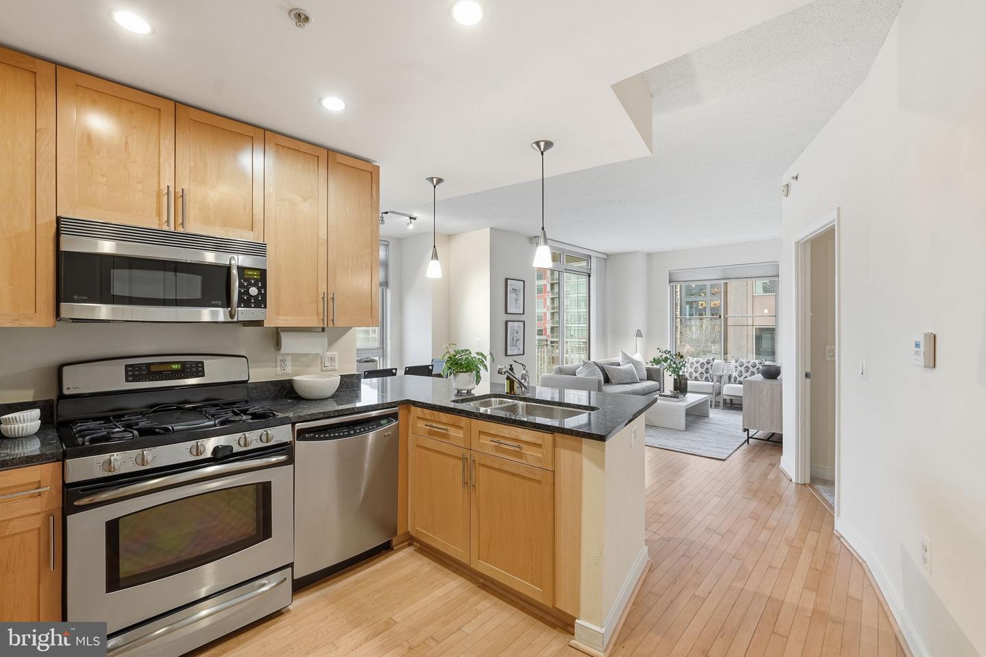 820 N POLLARD ST #504, ARLINGTON, Virginia 22203, 2 Bedrooms Bedrooms, ,2 BathroomsBathrooms,Residential,For sale,820 N POLLARD ST #504,VAAR2066500 MLS # VAAR2066500