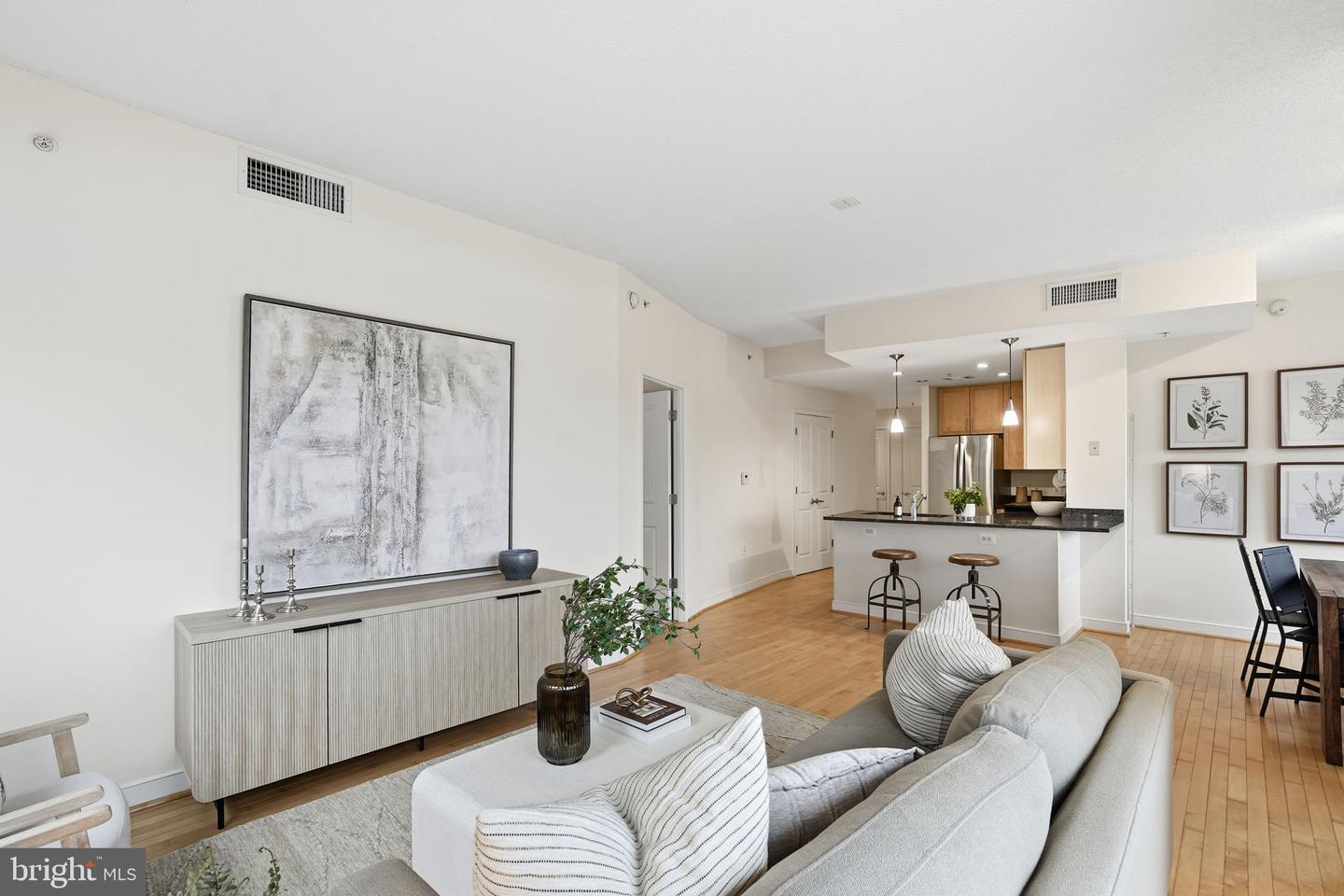 820 N POLLARD ST #504, ARLINGTON, Virginia 22203, 2 Bedrooms Bedrooms, ,2 BathroomsBathrooms,Residential,For sale,820 N POLLARD ST #504,VAAR2066500 MLS # VAAR2066500