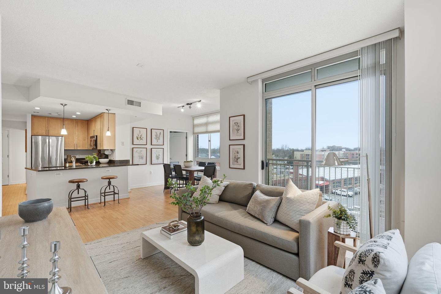 820 N POLLARD ST #504, ARLINGTON, Virginia 22203, 2 Bedrooms Bedrooms, ,2 BathroomsBathrooms,Residential,For sale,820 N POLLARD ST #504,VAAR2066500 MLS # VAAR2066500