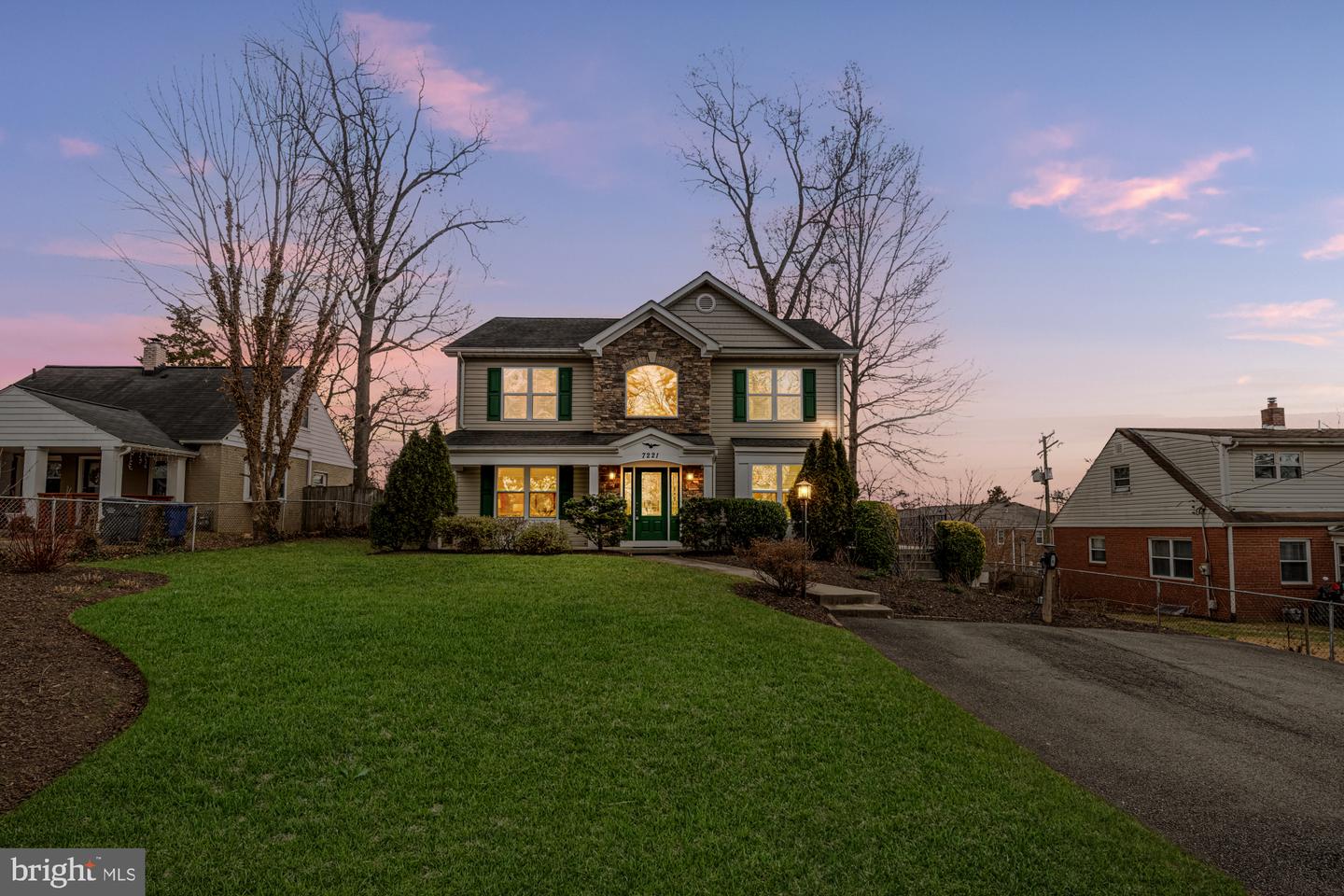 7221 TYLER AVE, FALLS CHURCH, Virginia 22042, 4 Bedrooms Bedrooms, ,4 BathroomsBathrooms,Residential,For sale,7221 TYLER AVE,VAFX2280912 MLS # VAFX2280912