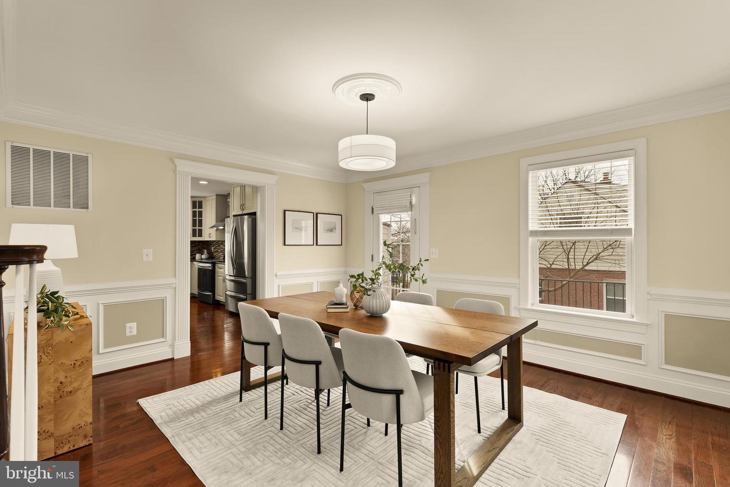 7221 TYLER AVE, FALLS CHURCH, Virginia 22042, 4 Bedrooms Bedrooms, ,4 BathroomsBathrooms,Residential,For sale,7221 TYLER AVE,VAFX2280912 MLS # VAFX2280912