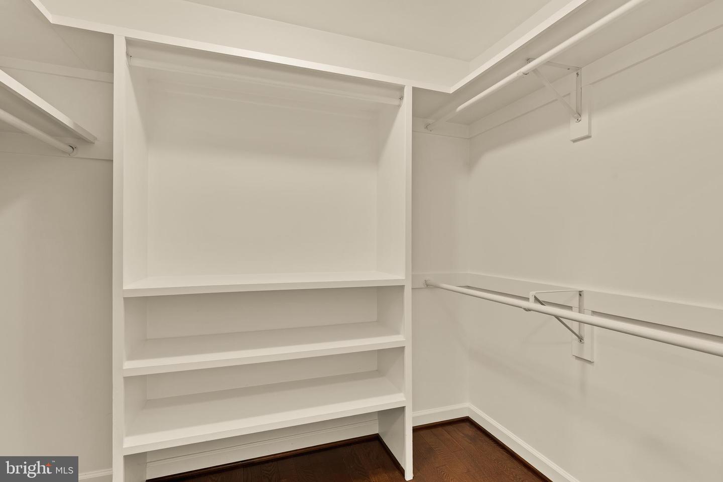 7221 TYLER AVE, FALLS CHURCH, Virginia 22042, 4 Bedrooms Bedrooms, ,4 BathroomsBathrooms,Residential,For sale,7221 TYLER AVE,VAFX2280912 MLS # VAFX2280912