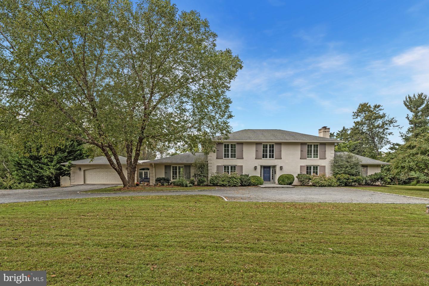 440 MONTPELIER RD, GREAT FALLS, Virginia 22066, 5 Bedrooms Bedrooms, ,4 BathroomsBathrooms,Residential,For sale,440 MONTPELIER RD,VAFX2281484 MLS # VAFX2281484