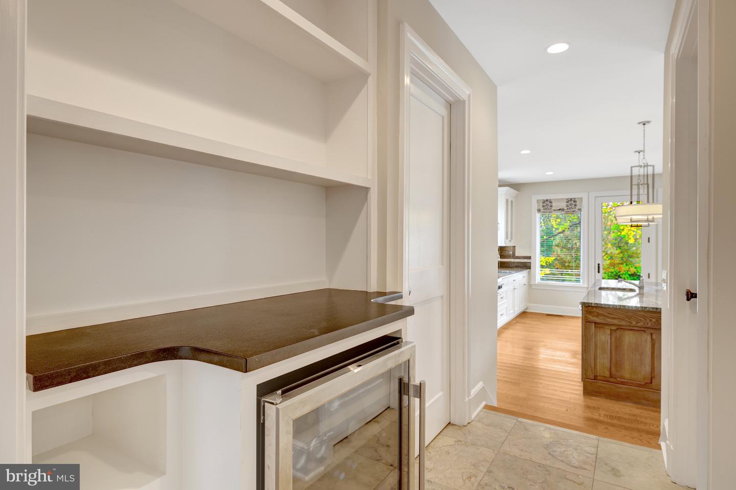 440 MONTPELIER RD, GREAT FALLS, Virginia 22066, 5 Bedrooms Bedrooms, ,4 BathroomsBathrooms,Residential,For sale,440 MONTPELIER RD,VAFX2281484 MLS # VAFX2281484