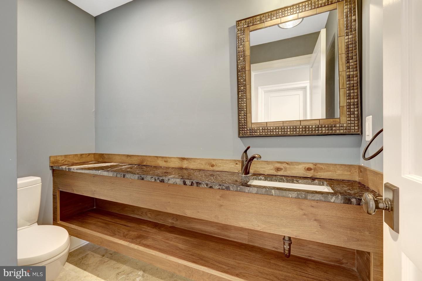 440 MONTPELIER RD, GREAT FALLS, Virginia 22066, 5 Bedrooms Bedrooms, ,4 BathroomsBathrooms,Residential,For sale,440 MONTPELIER RD,VAFX2281484 MLS # VAFX2281484