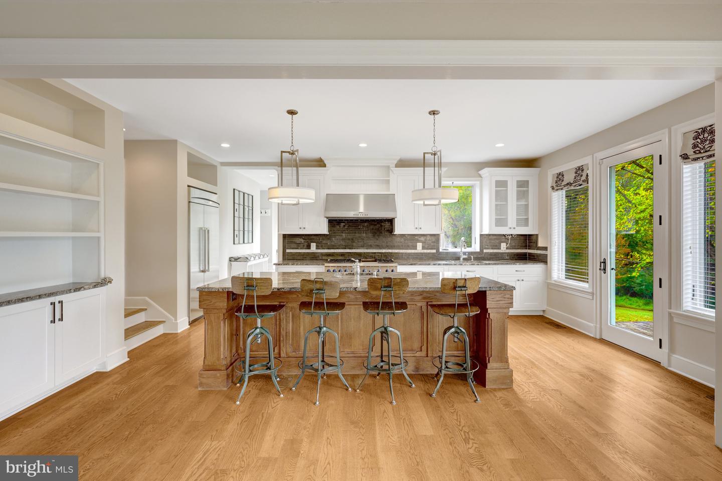 440 MONTPELIER RD, GREAT FALLS, Virginia 22066, 5 Bedrooms Bedrooms, ,4 BathroomsBathrooms,Residential,For sale,440 MONTPELIER RD,VAFX2281484 MLS # VAFX2281484