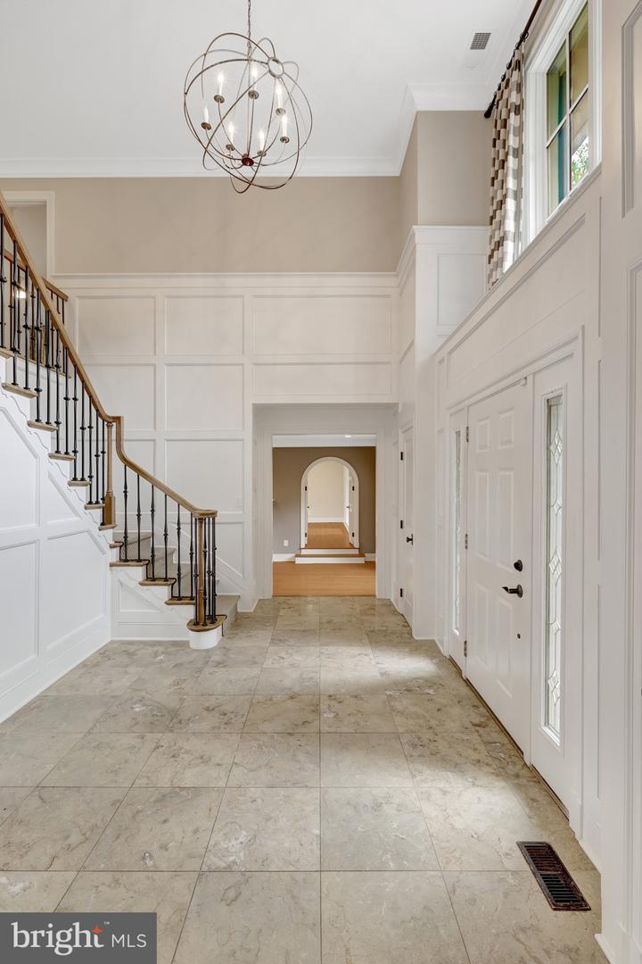 440 MONTPELIER RD, GREAT FALLS, Virginia 22066, 5 Bedrooms Bedrooms, ,4 BathroomsBathrooms,Residential,For sale,440 MONTPELIER RD,VAFX2281484 MLS # VAFX2281484