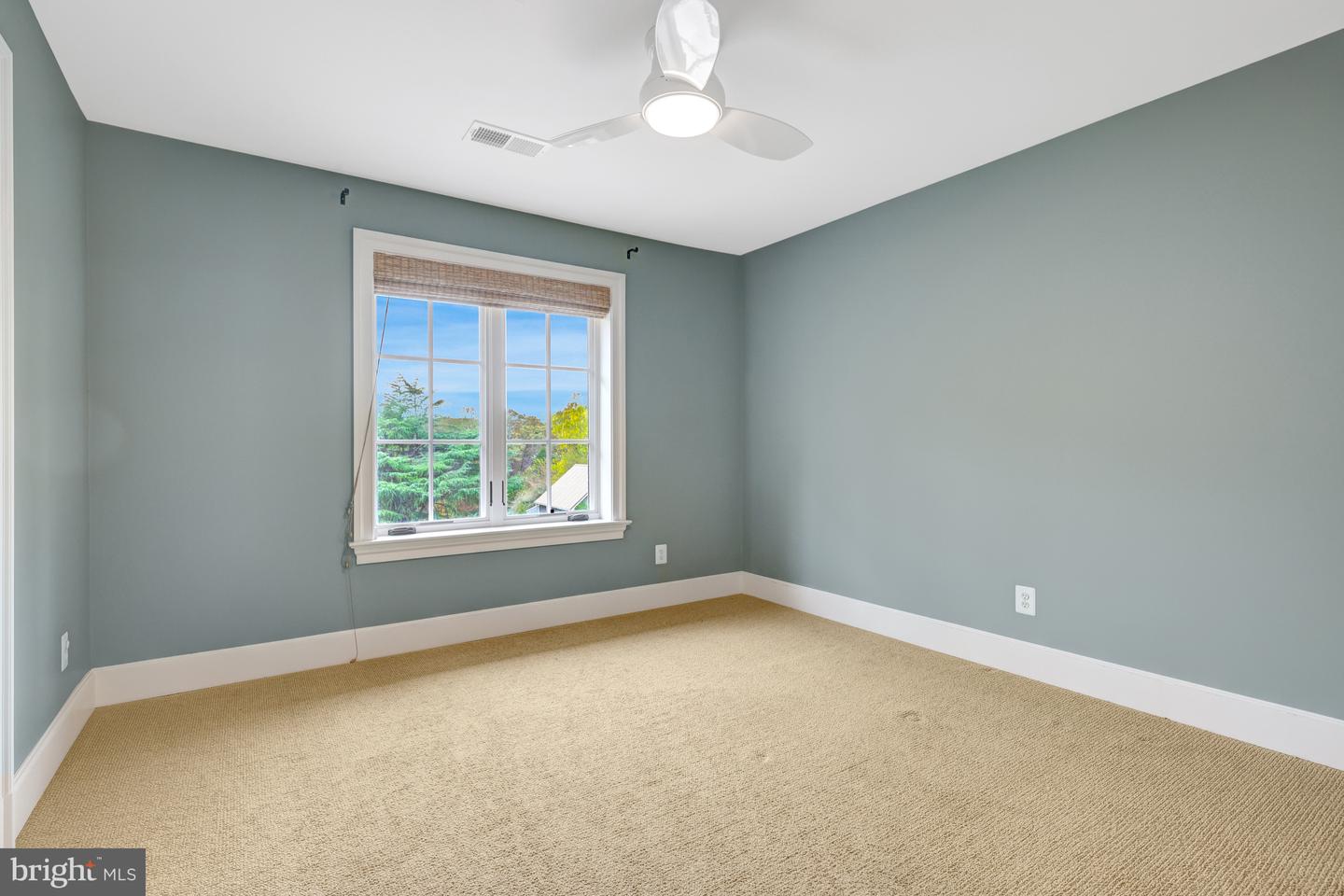 440 MONTPELIER RD, GREAT FALLS, Virginia 22066, 5 Bedrooms Bedrooms, ,4 BathroomsBathrooms,Residential,For sale,440 MONTPELIER RD,VAFX2281484 MLS # VAFX2281484