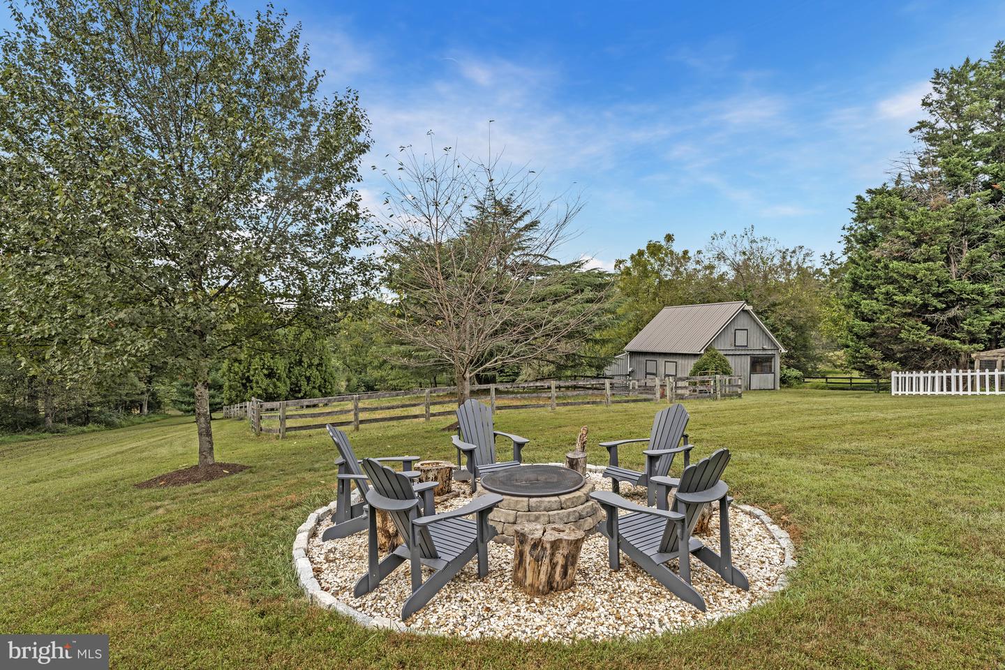 440 MONTPELIER RD, GREAT FALLS, Virginia 22066, 5 Bedrooms Bedrooms, ,4 BathroomsBathrooms,Residential,For sale,440 MONTPELIER RD,VAFX2281484 MLS # VAFX2281484