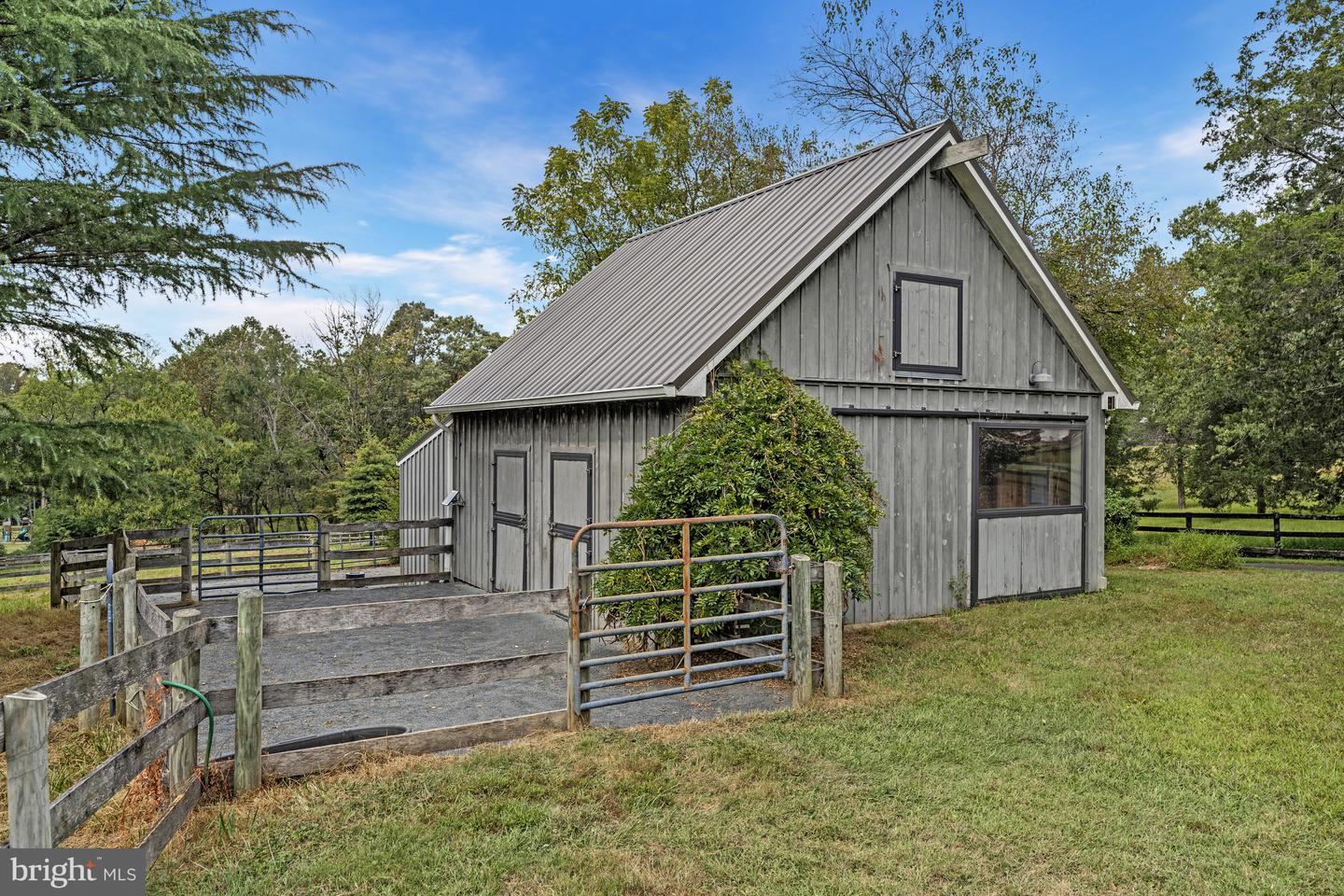 440 MONTPELIER RD, GREAT FALLS, Virginia 22066, 5 Bedrooms Bedrooms, ,4 BathroomsBathrooms,Residential,For sale,440 MONTPELIER RD,VAFX2281484 MLS # VAFX2281484