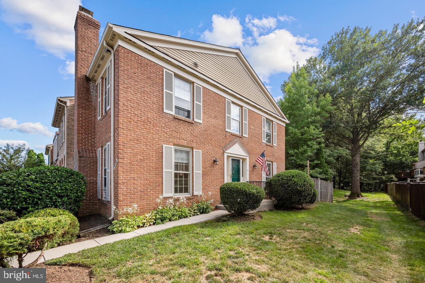 7526 OLDHAM WAY, ALEXANDRIA, Virginia 22315, 3 Bedrooms Bedrooms, ,3 BathroomsBathrooms,Residential,For sale,7526 OLDHAM WAY,VAFX2281562 MLS # VAFX2281562