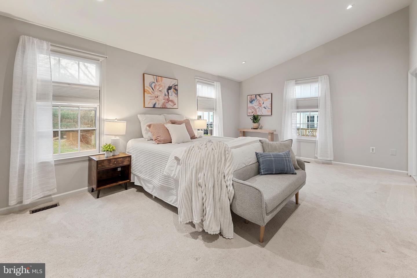 7526 OLDHAM WAY, ALEXANDRIA, Virginia 22315, 3 Bedrooms Bedrooms, ,3 BathroomsBathrooms,Residential,For sale,7526 OLDHAM WAY,VAFX2281562 MLS # VAFX2281562