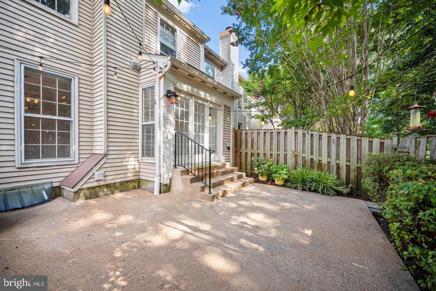 7526 OLDHAM WAY, ALEXANDRIA, Virginia 22315, 3 Bedrooms Bedrooms, ,3 BathroomsBathrooms,Residential,For sale,7526 OLDHAM WAY,VAFX2281562 MLS # VAFX2281562