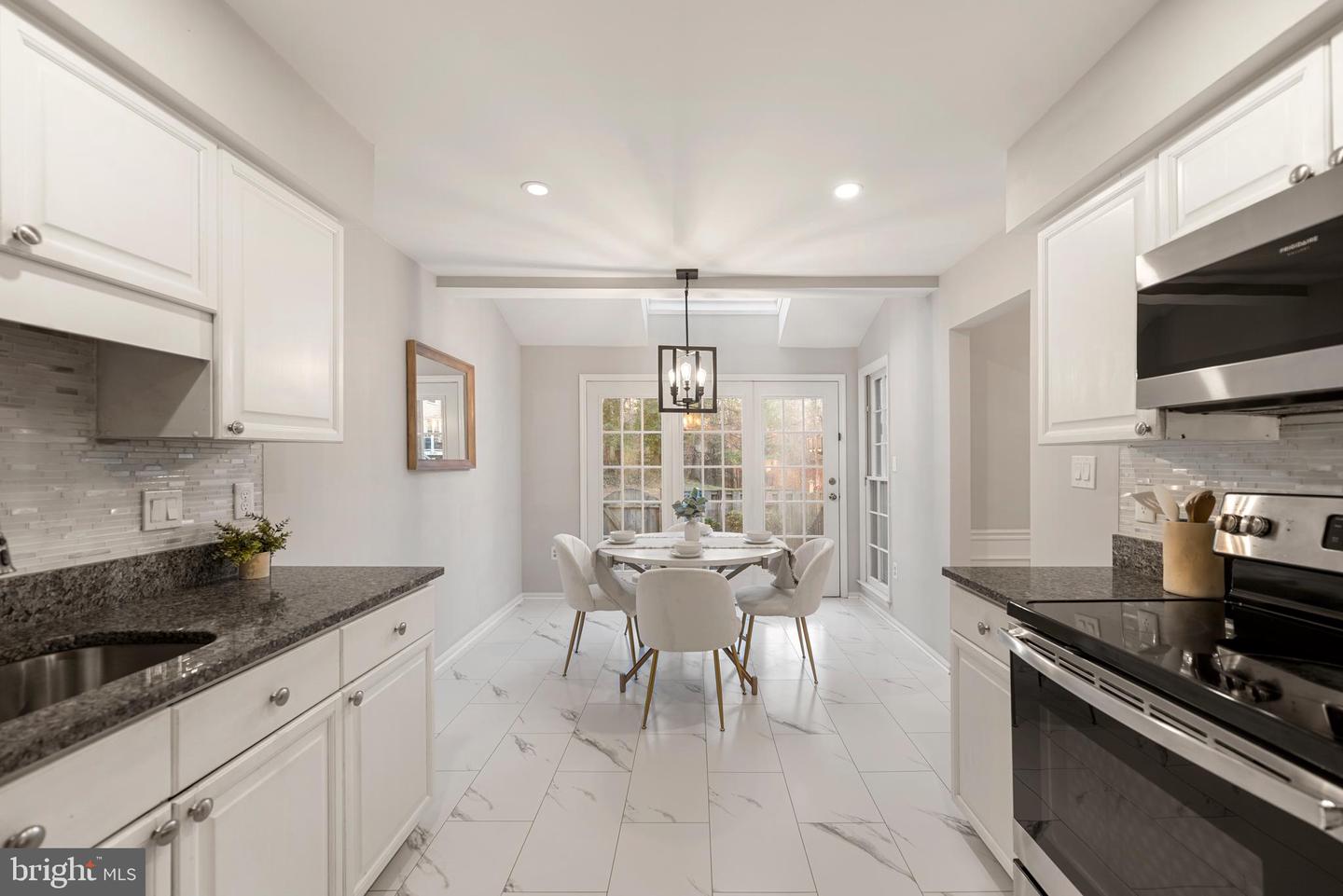 7526 OLDHAM WAY, ALEXANDRIA, Virginia 22315, 3 Bedrooms Bedrooms, ,3 BathroomsBathrooms,Residential,For sale,7526 OLDHAM WAY,VAFX2281562 MLS # VAFX2281562