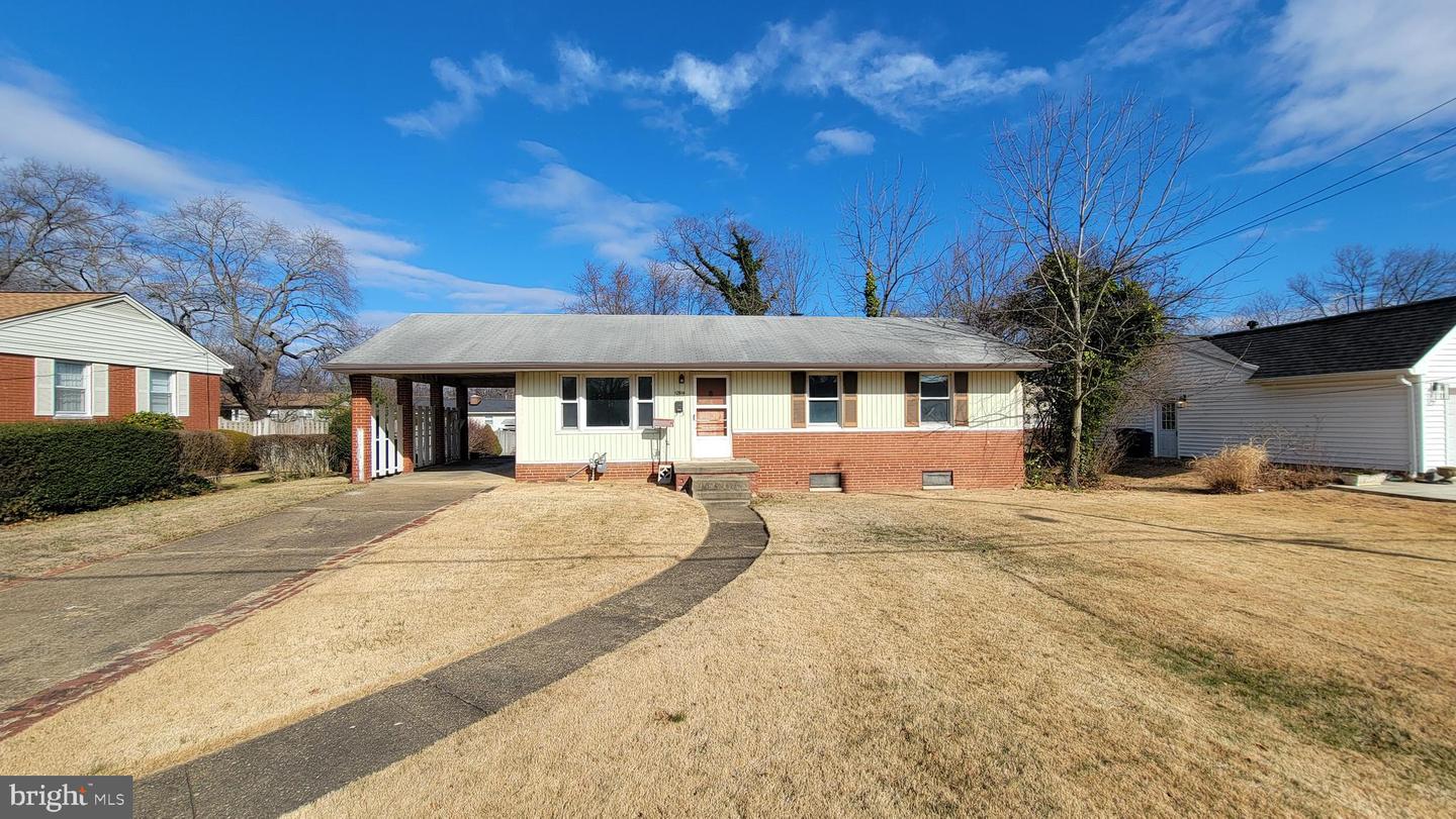 10914 WOODHAVEN DR, FAIRFAX, Virginia 22030, 3 Bedrooms Bedrooms, ,2 BathroomsBathrooms,Residential,For sale,10914 WOODHAVEN DR,VAFC2007544 MLS # VAFC2007544