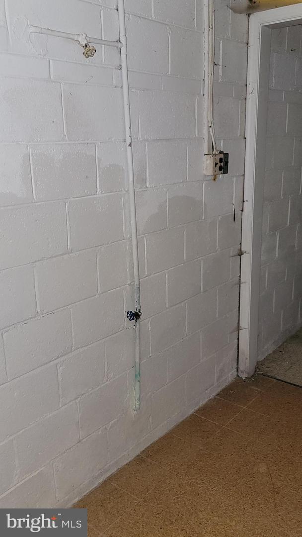 10914 WOODHAVEN DR, FAIRFAX, Virginia 22030, 3 Bedrooms Bedrooms, ,2 BathroomsBathrooms,Residential,For sale,10914 WOODHAVEN DR,VAFC2007544 MLS # VAFC2007544