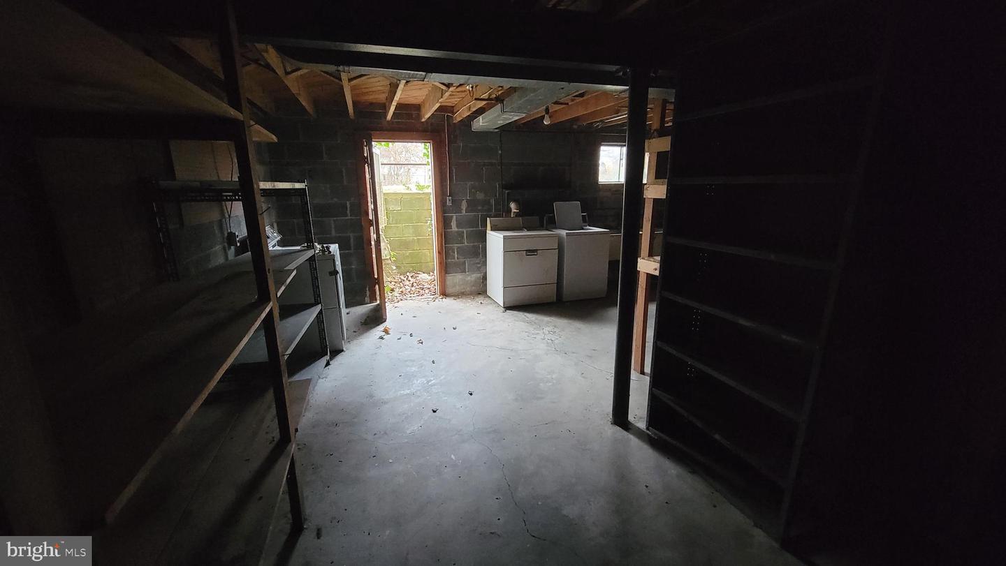 10914 WOODHAVEN DR, FAIRFAX, Virginia 22030, 3 Bedrooms Bedrooms, ,2 BathroomsBathrooms,Residential,For sale,10914 WOODHAVEN DR,VAFC2007544 MLS # VAFC2007544