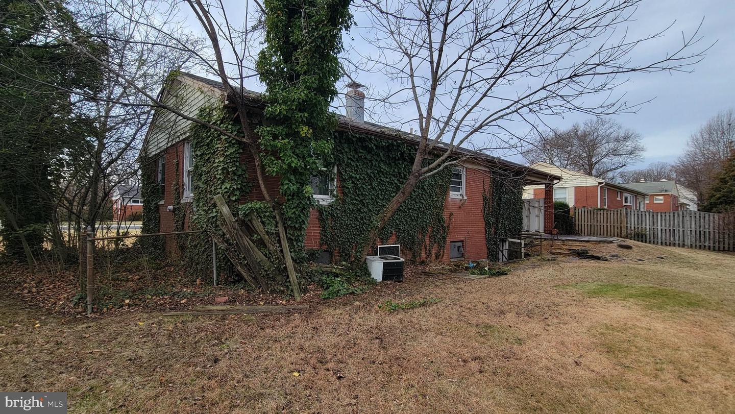 10914 WOODHAVEN DR, FAIRFAX, Virginia 22030, 3 Bedrooms Bedrooms, ,2 BathroomsBathrooms,Residential,For sale,10914 WOODHAVEN DR,VAFC2007544 MLS # VAFC2007544