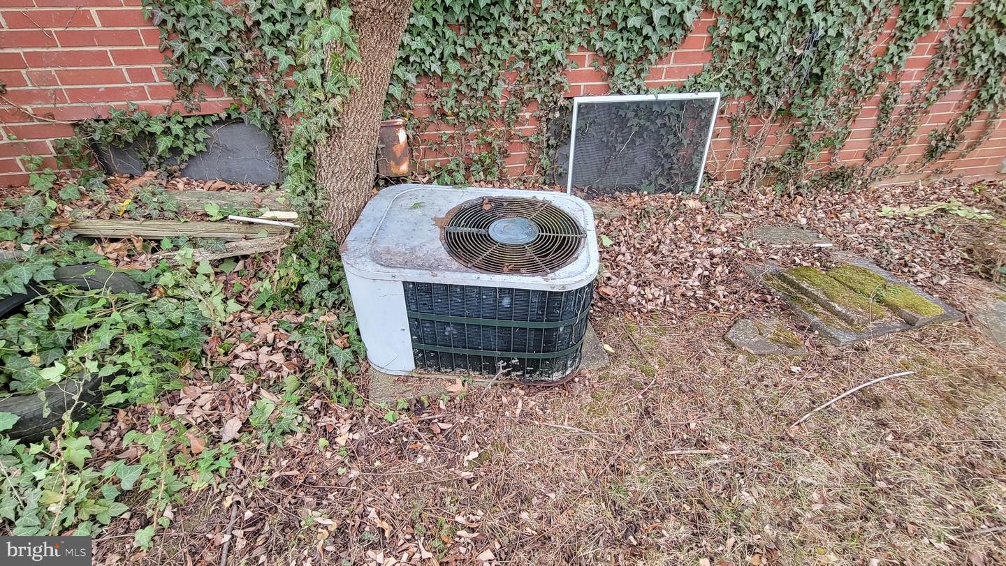 10914 WOODHAVEN DR, FAIRFAX, Virginia 22030, 3 Bedrooms Bedrooms, ,2 BathroomsBathrooms,Residential,For sale,10914 WOODHAVEN DR,VAFC2007544 MLS # VAFC2007544