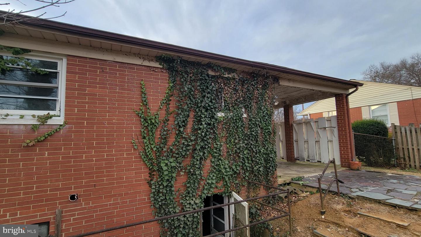 10914 WOODHAVEN DR, FAIRFAX, Virginia 22030, 3 Bedrooms Bedrooms, ,2 BathroomsBathrooms,Residential,For sale,10914 WOODHAVEN DR,VAFC2007544 MLS # VAFC2007544