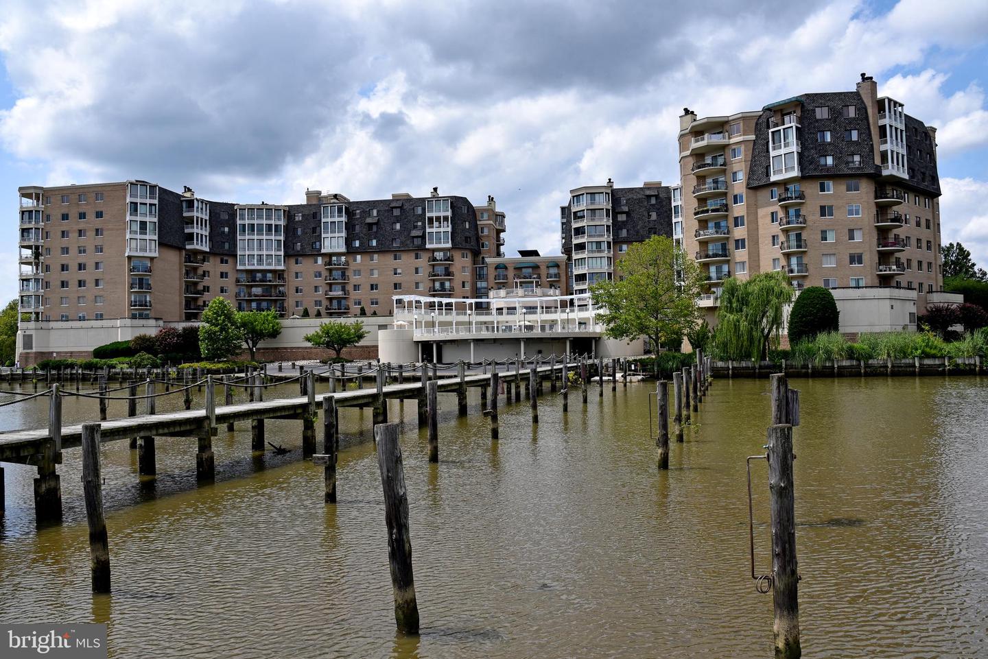 1250 S WASHINGTON ST #203, ALEXANDRIA, Virginia 22314, 2 Bedrooms Bedrooms, ,2 BathroomsBathrooms,Residential,For sale,1250 S WASHINGTON ST #203,VAAX2052264 MLS # VAAX2052264