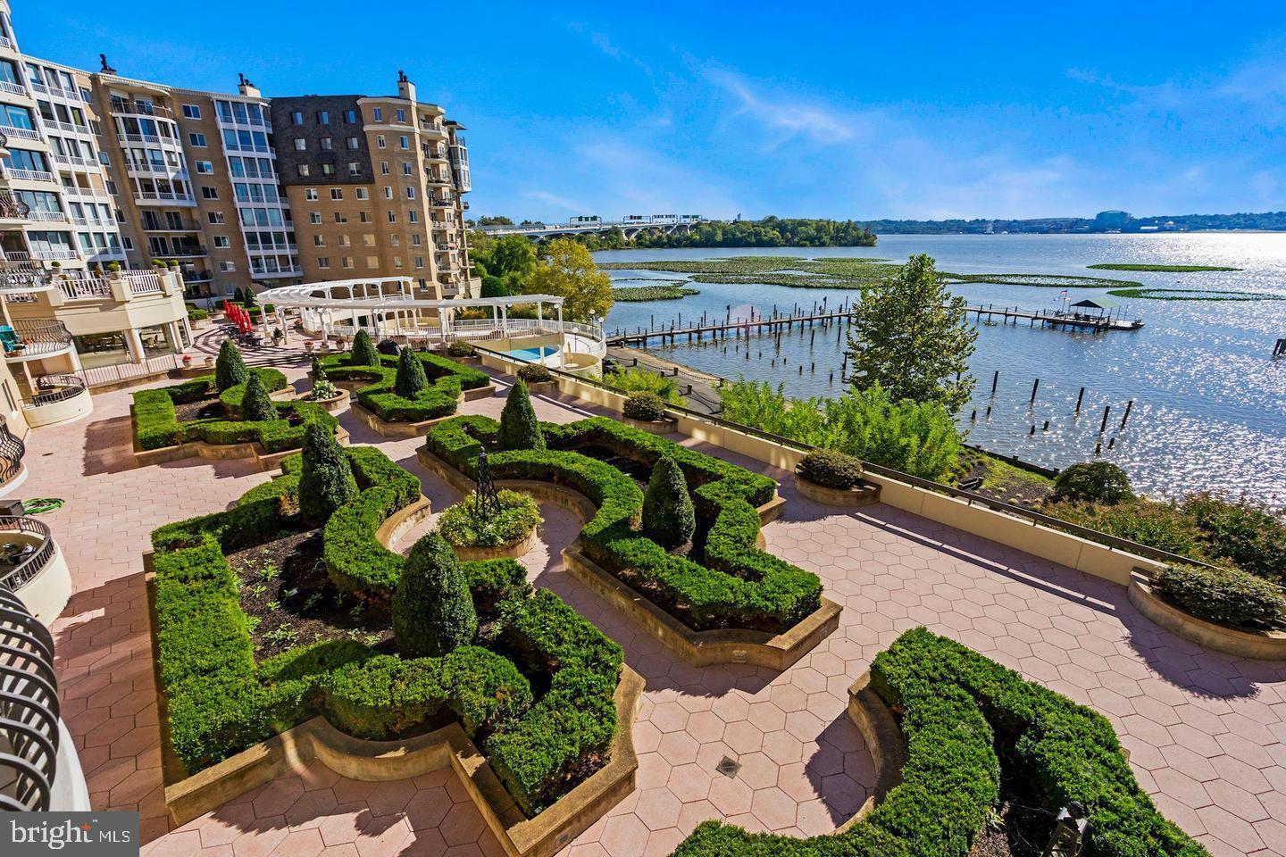 1250 S WASHINGTON ST #203, ALEXANDRIA, Virginia 22314, 2 Bedrooms Bedrooms, ,2 BathroomsBathrooms,Residential,For sale,1250 S WASHINGTON ST #203,VAAX2052264 MLS # VAAX2052264