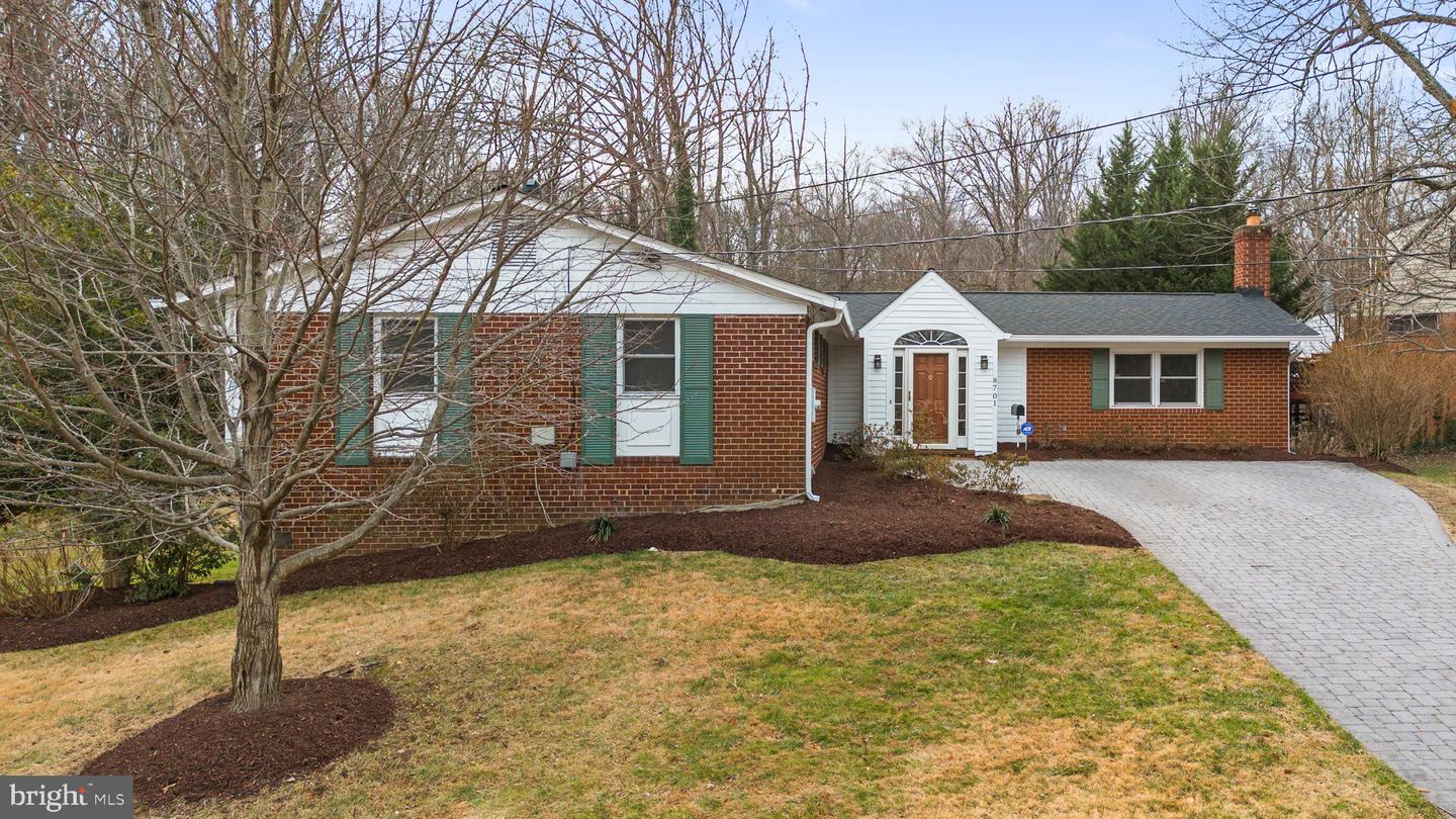 8701 CROMWELL DR, SPRINGFIELD, Virginia 22151, 3 Bedrooms Bedrooms, ,2 BathroomsBathrooms,Residential,For sale,8701 CROMWELL DR,VAFX2282206 MLS # VAFX2282206
