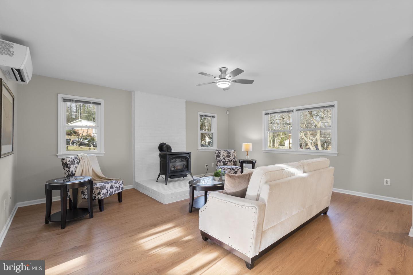 8701 CROMWELL DR, SPRINGFIELD, Virginia 22151, 3 Bedrooms Bedrooms, ,2 BathroomsBathrooms,Residential,For sale,8701 CROMWELL DR,VAFX2282206 MLS # VAFX2282206