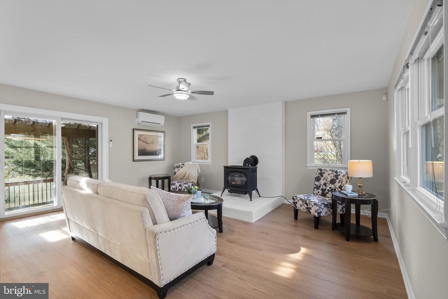 8701 CROMWELL DR, SPRINGFIELD, Virginia 22151, 3 Bedrooms Bedrooms, ,2 BathroomsBathrooms,Residential,For sale,8701 CROMWELL DR,VAFX2282206 MLS # VAFX2282206