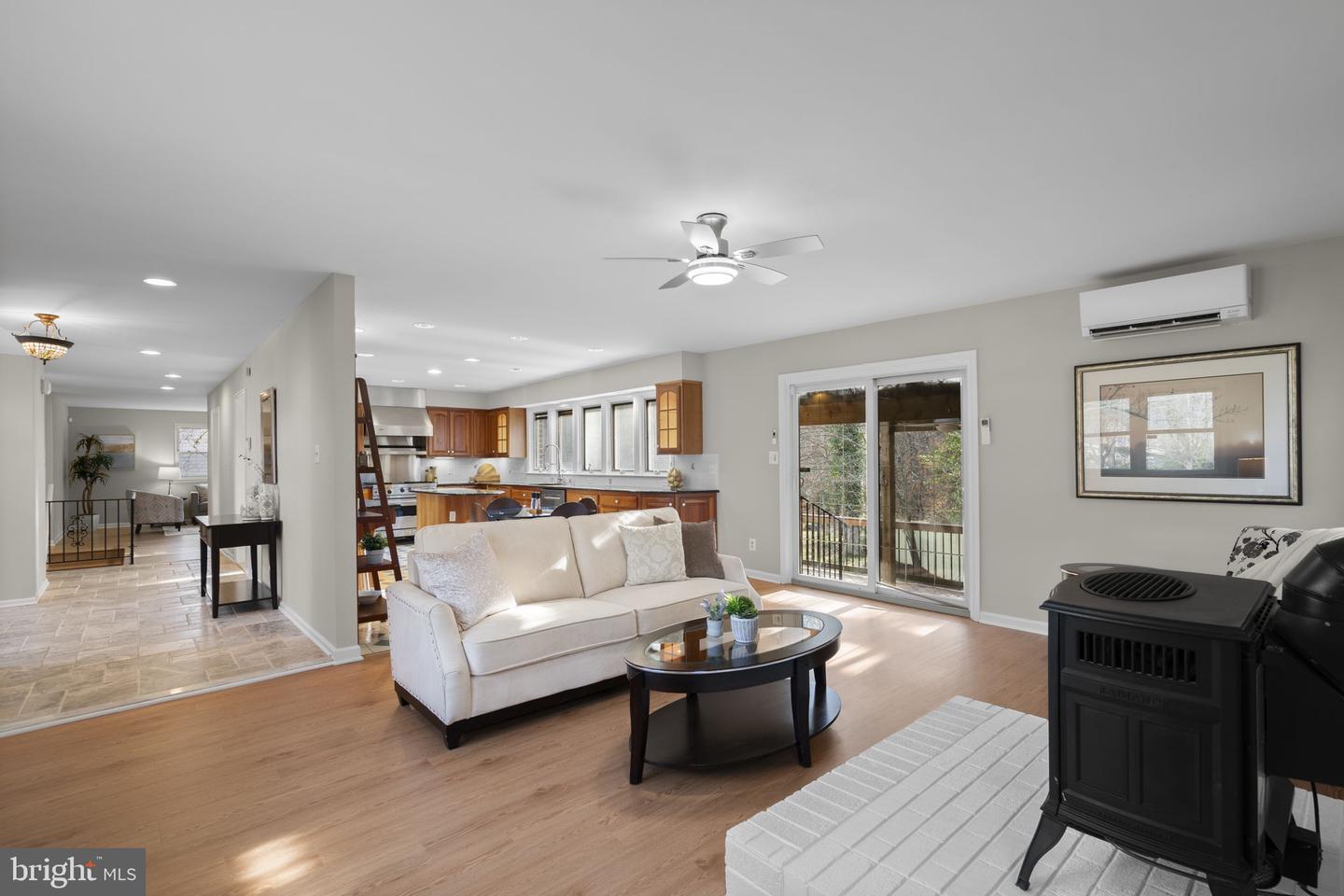 8701 CROMWELL DR, SPRINGFIELD, Virginia 22151, 3 Bedrooms Bedrooms, ,2 BathroomsBathrooms,Residential,For sale,8701 CROMWELL DR,VAFX2282206 MLS # VAFX2282206