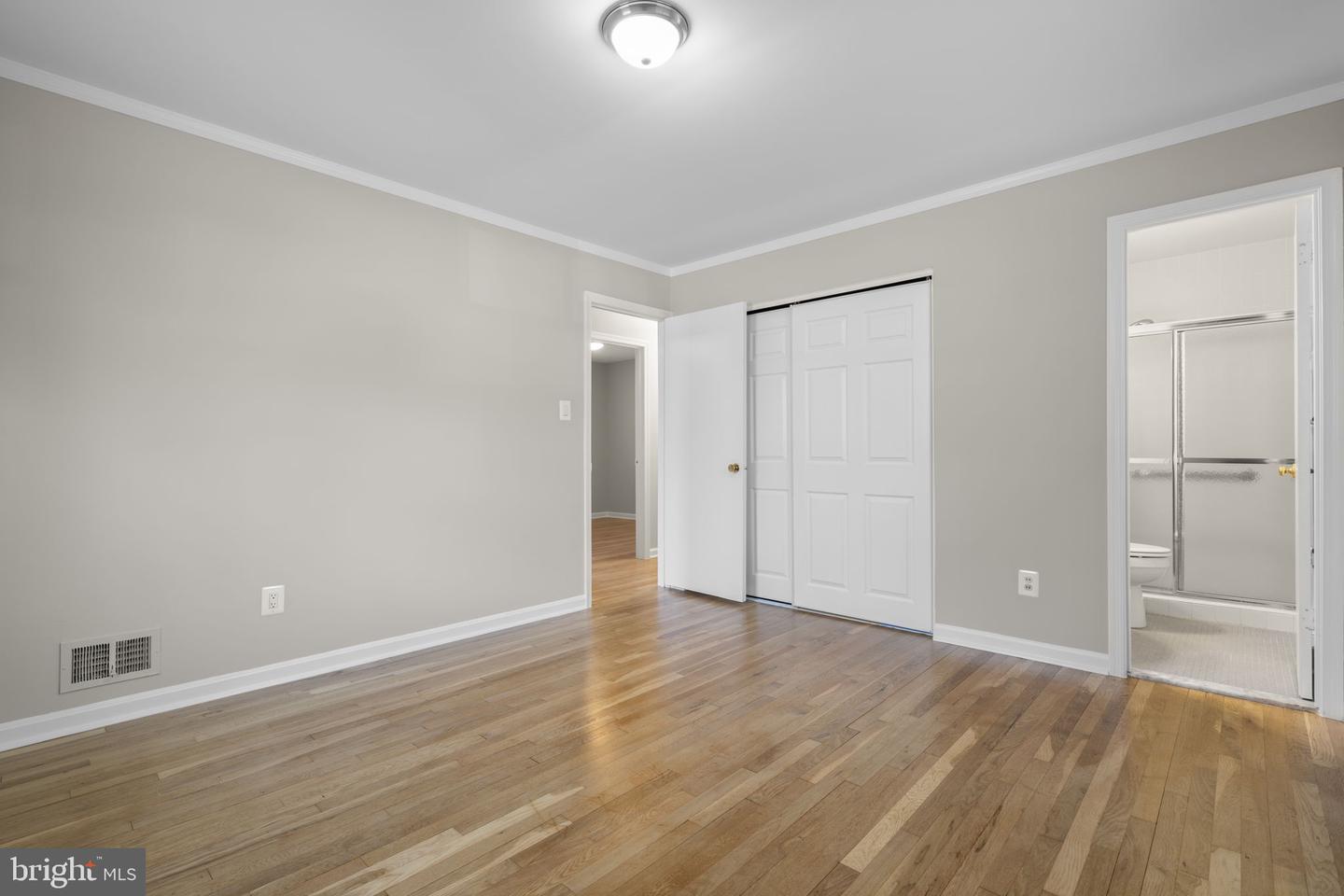 8701 CROMWELL DR, SPRINGFIELD, Virginia 22151, 3 Bedrooms Bedrooms, ,2 BathroomsBathrooms,Residential,For sale,8701 CROMWELL DR,VAFX2282206 MLS # VAFX2282206