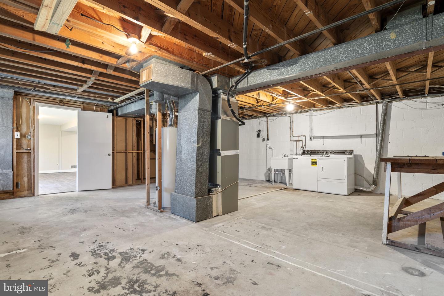 8701 CROMWELL DR, SPRINGFIELD, Virginia 22151, 3 Bedrooms Bedrooms, ,2 BathroomsBathrooms,Residential,For sale,8701 CROMWELL DR,VAFX2282206 MLS # VAFX2282206