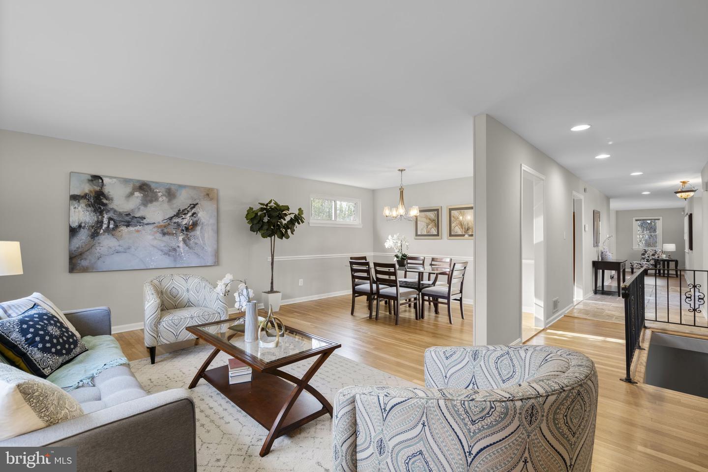 8701 CROMWELL DR, SPRINGFIELD, Virginia 22151, 3 Bedrooms Bedrooms, ,2 BathroomsBathrooms,Residential,For sale,8701 CROMWELL DR,VAFX2282206 MLS # VAFX2282206