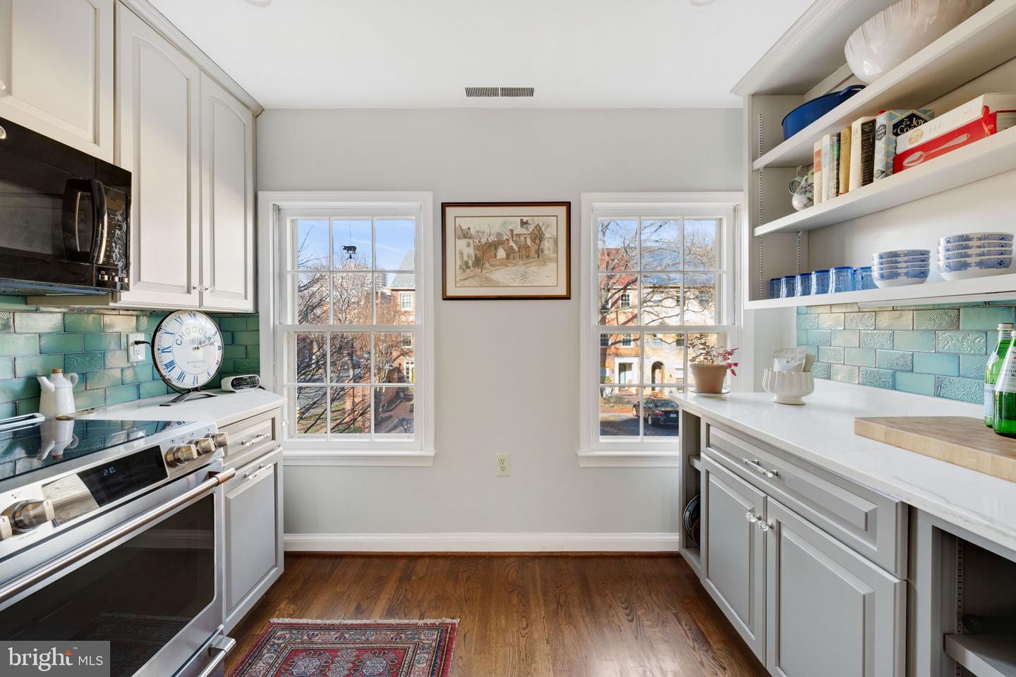 403 N FAIRFAX ST, ALEXANDRIA, Virginia 22314, 3 Bedrooms Bedrooms, ,3 BathroomsBathrooms,Residential,For sale,403 N FAIRFAX ST,VAAX2052350 MLS # VAAX2052350