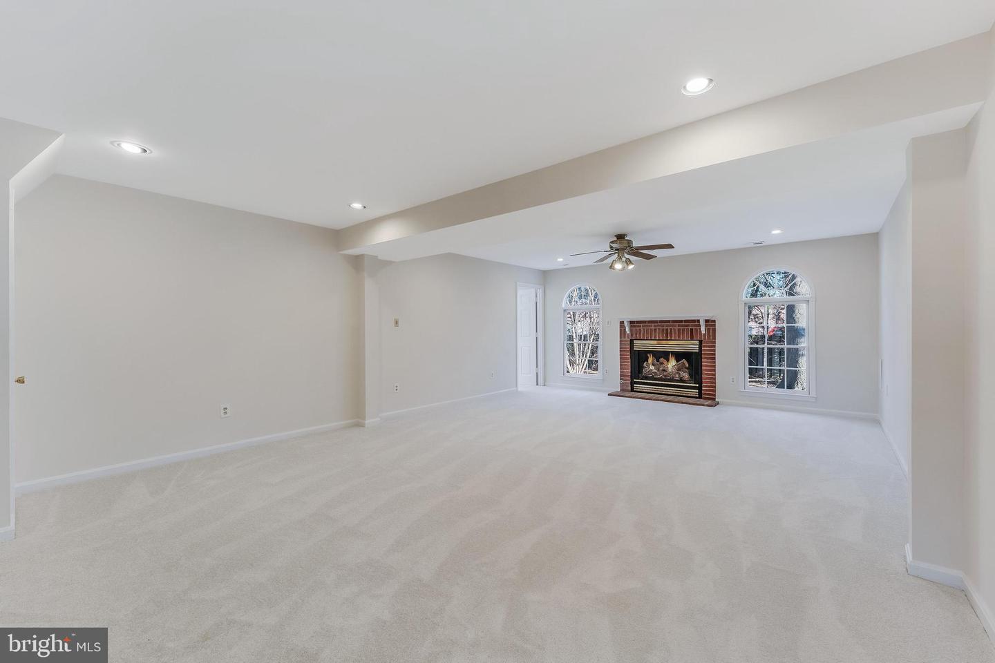13130 PAVILION LN, FAIRFAX, Virginia 22033, 4 Bedrooms Bedrooms, ,2 BathroomsBathrooms,Residential,For sale,13130 PAVILION LN,VAFX2282292 MLS # VAFX2282292