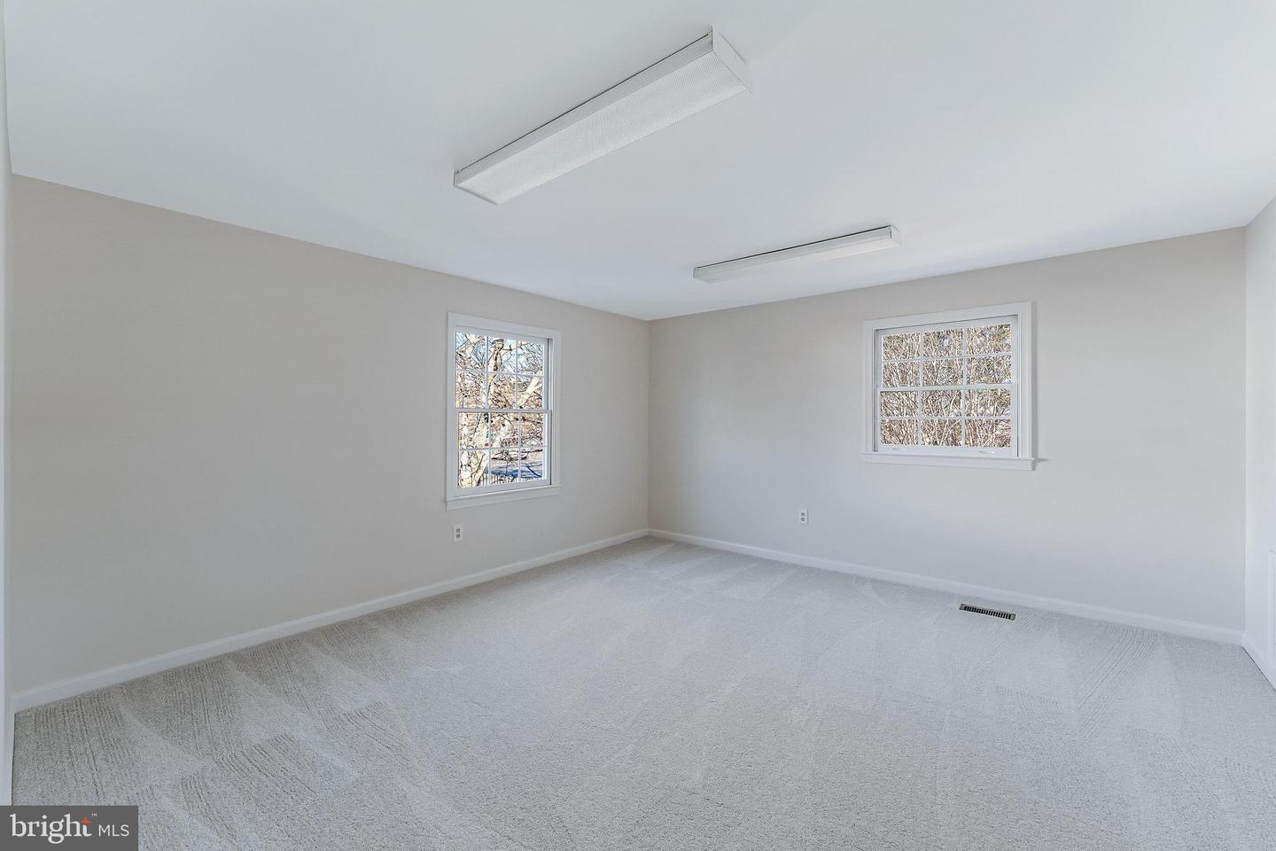 13130 PAVILION LN, FAIRFAX, Virginia 22033, 4 Bedrooms Bedrooms, ,2 BathroomsBathrooms,Residential,For sale,13130 PAVILION LN,VAFX2282292 MLS # VAFX2282292