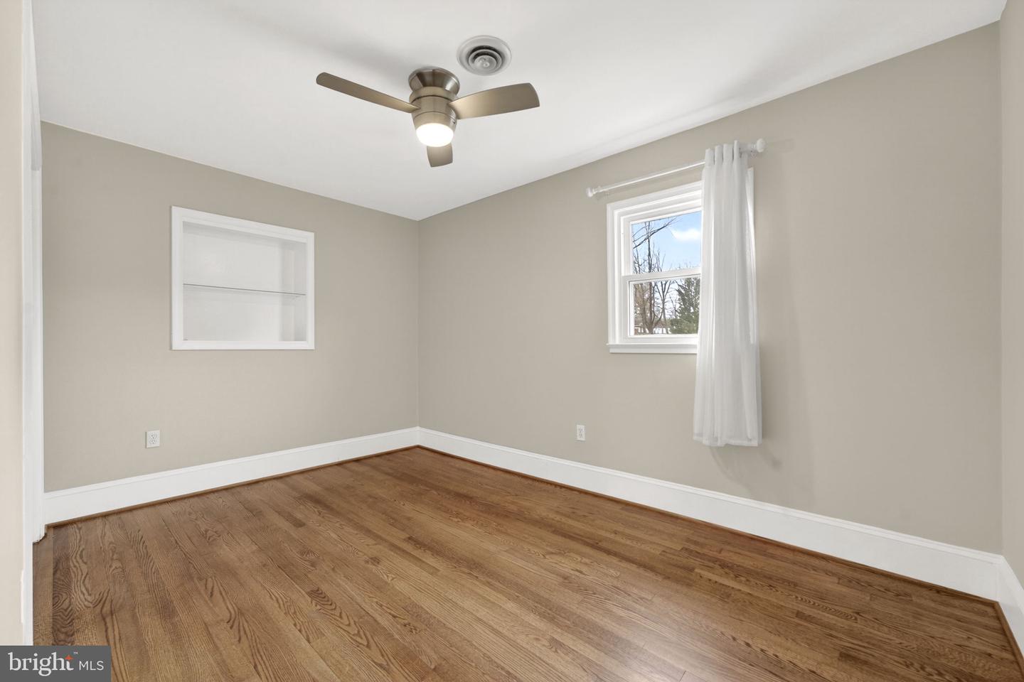 20173 BROAD RUN DR, STERLING, Virginia 20165, 3 Bedrooms Bedrooms, ,2 BathroomsBathrooms,Residential,For sale,20173 BROAD RUN DR,VALO2112274 MLS # VALO2112274