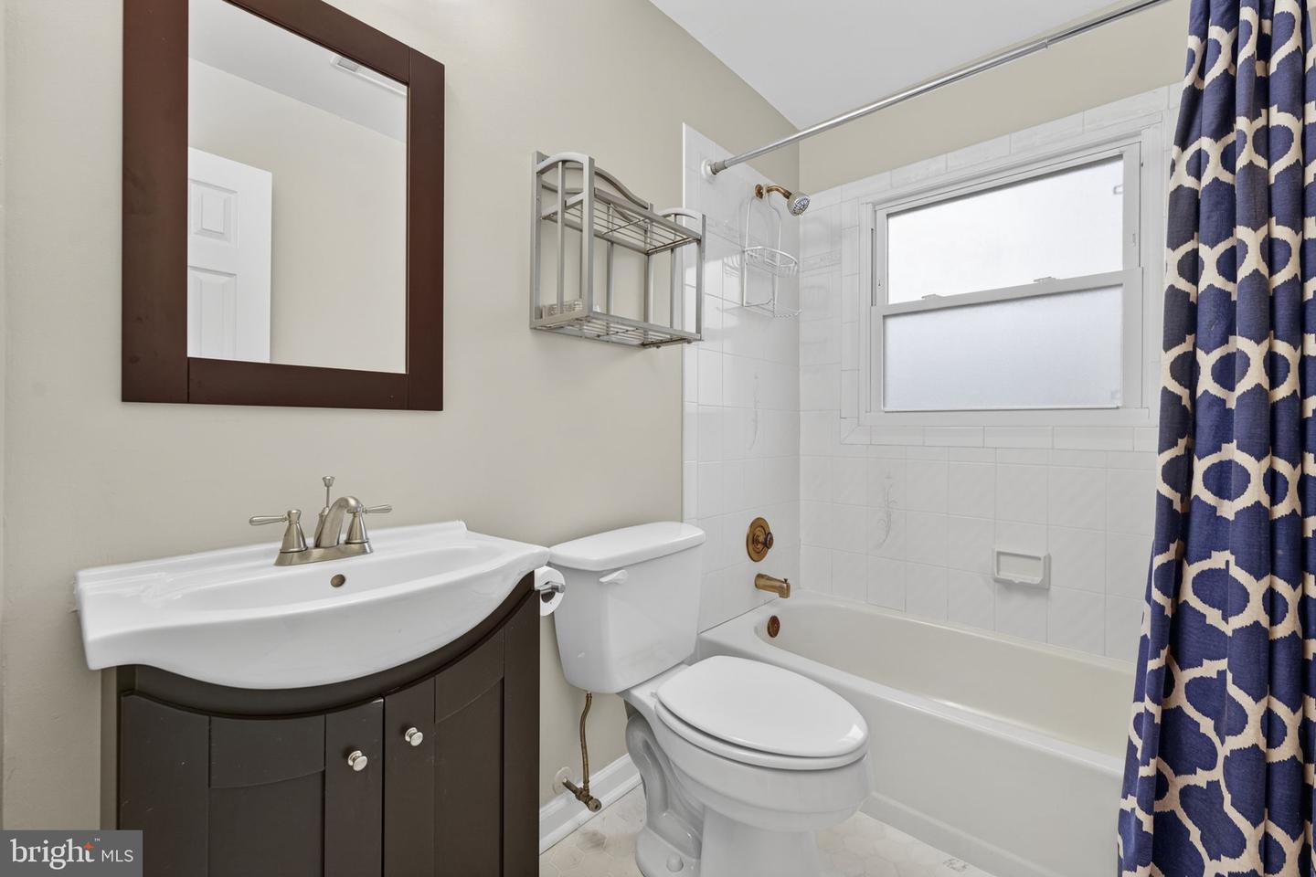 20173 BROAD RUN DR, STERLING, Virginia 20165, 3 Bedrooms Bedrooms, ,2 BathroomsBathrooms,Residential,For sale,20173 BROAD RUN DR,VALO2112274 MLS # VALO2112274