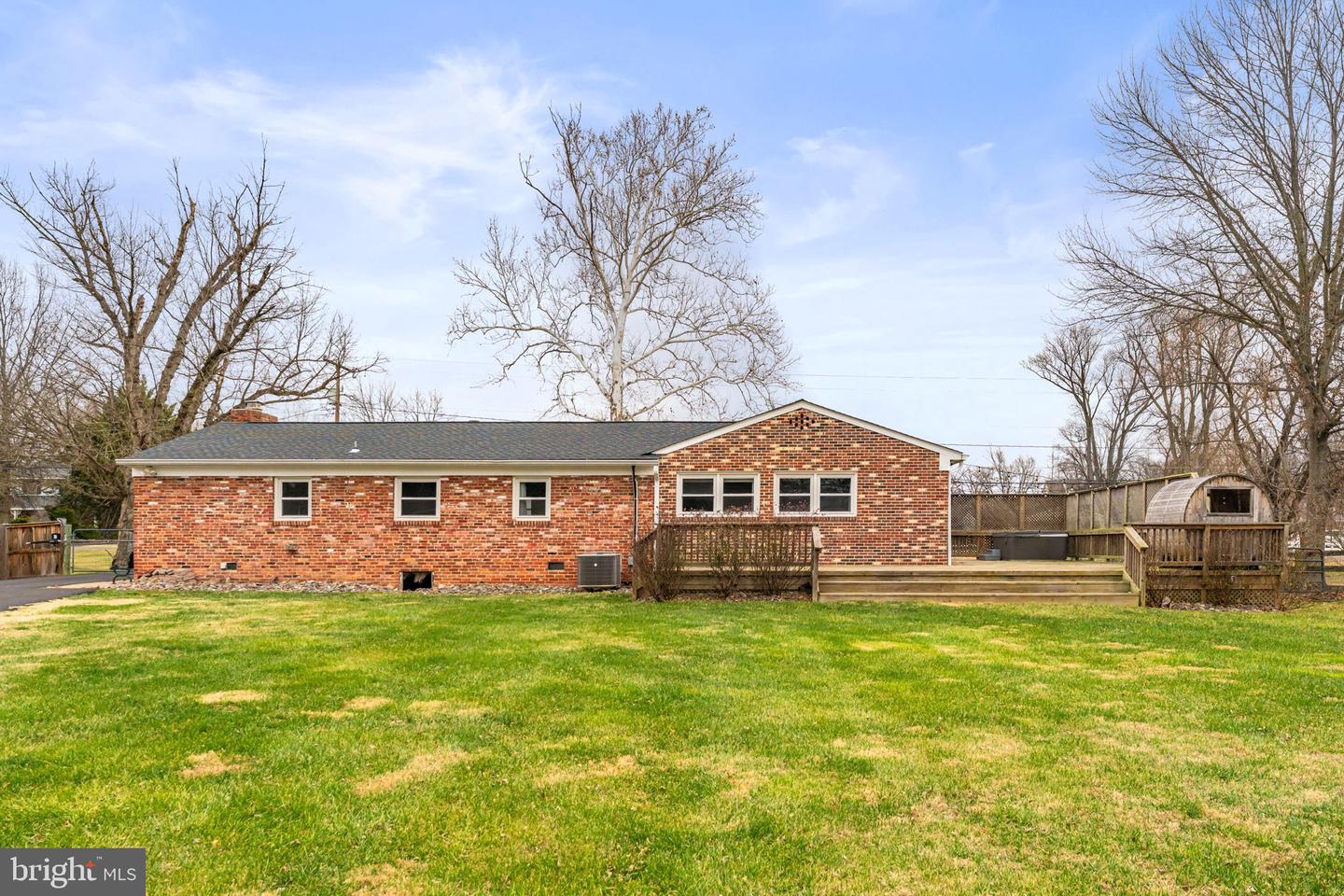 20173 BROAD RUN DR, STERLING, Virginia 20165, 3 Bedrooms Bedrooms, ,2 BathroomsBathrooms,Residential,For sale,20173 BROAD RUN DR,VALO2112274 MLS # VALO2112274