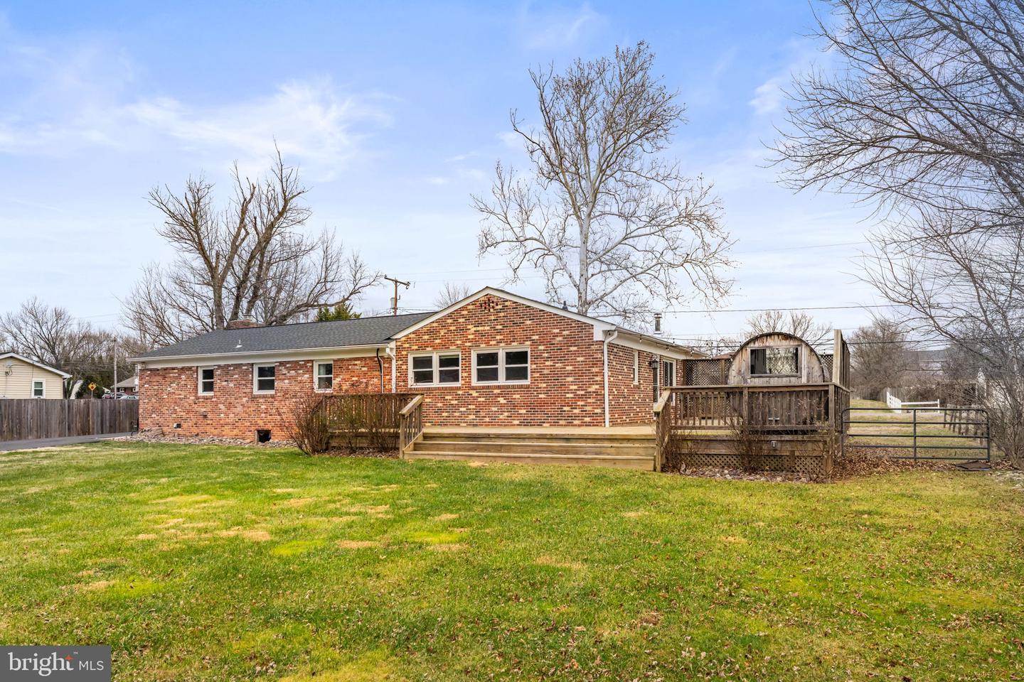 20173 BROAD RUN DR, STERLING, Virginia 20165, 3 Bedrooms Bedrooms, ,2 BathroomsBathrooms,Residential,For sale,20173 BROAD RUN DR,VALO2112274 MLS # VALO2112274