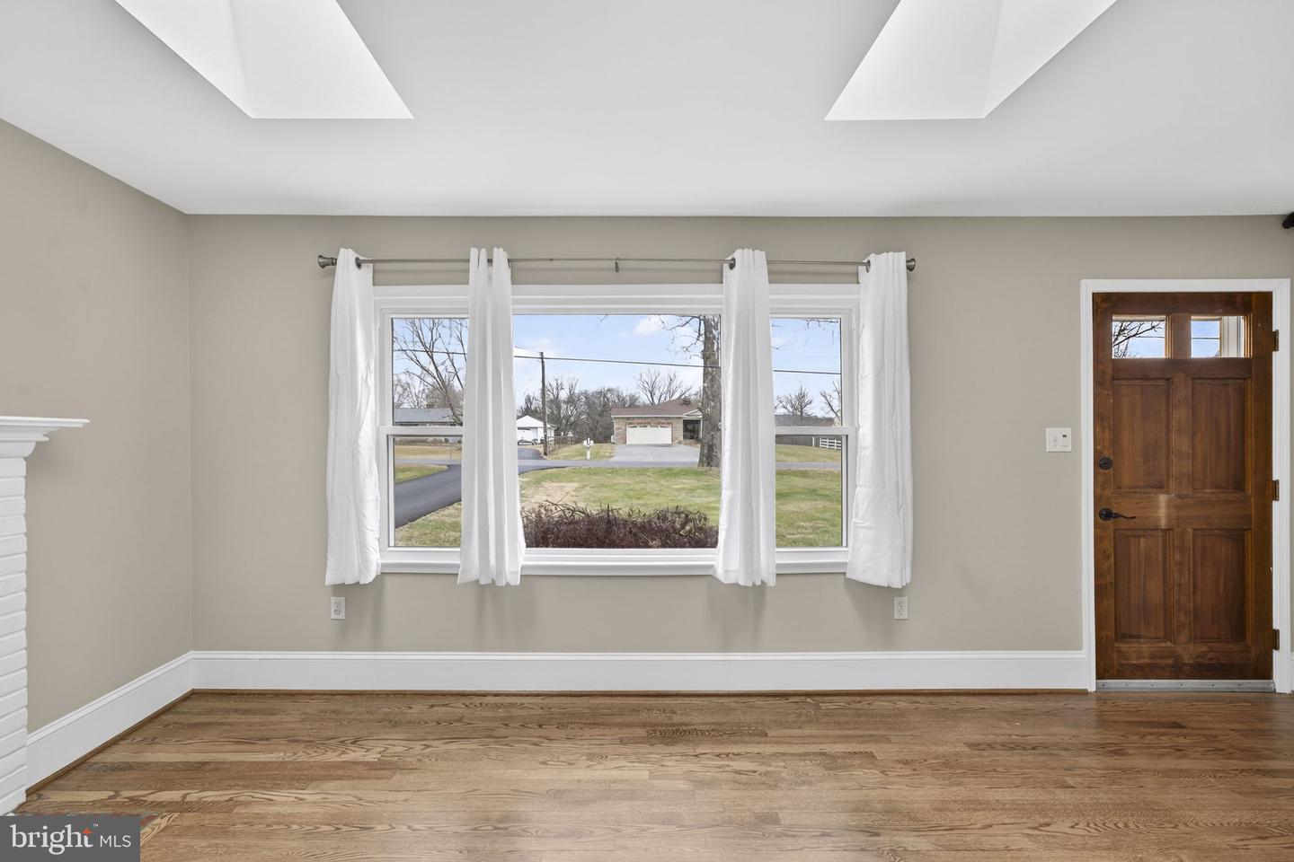 20173 BROAD RUN DR, STERLING, Virginia 20165, 3 Bedrooms Bedrooms, ,2 BathroomsBathrooms,Residential,For sale,20173 BROAD RUN DR,VALO2112274 MLS # VALO2112274