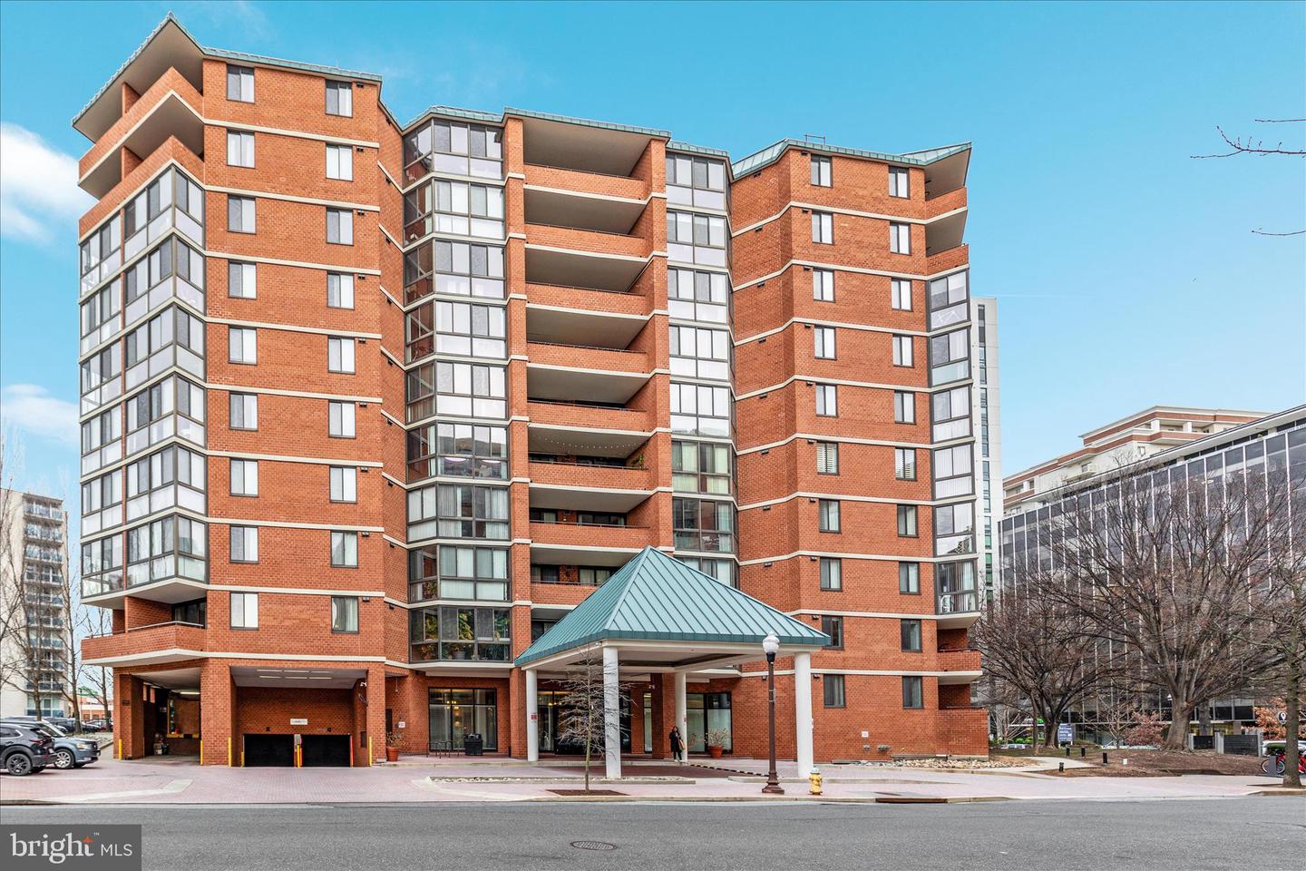 1001 N RANDOLPH ST #202, ARLINGTON, Virginia 22201, 2 Bedrooms Bedrooms, ,2 BathroomsBathrooms,Residential,For sale,1001 N RANDOLPH ST #202,VAAR2066848 MLS # VAAR2066848